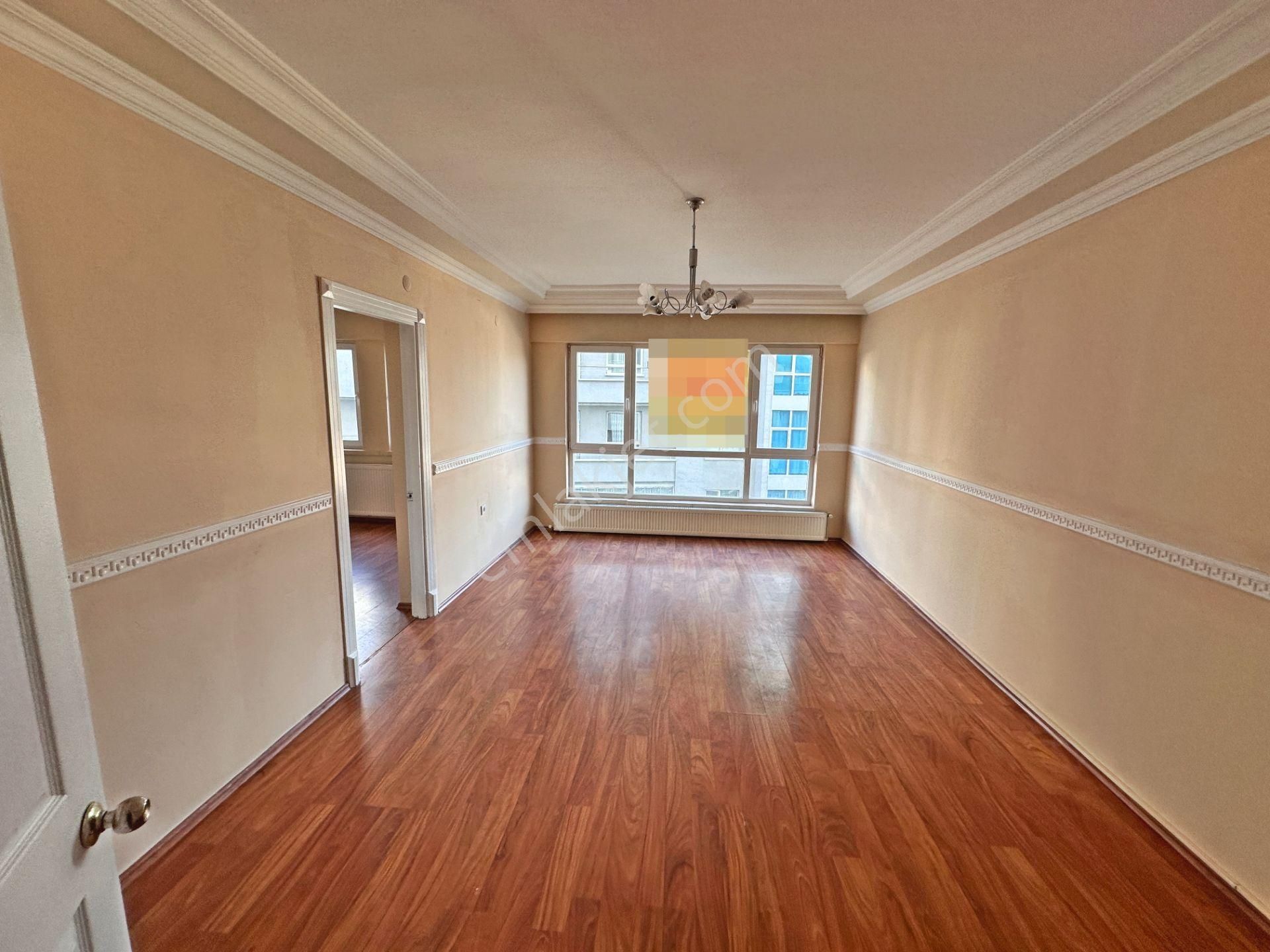 Harman Mahallesinde Belediye Yakınında Ara Kat Çift Balkonlu 3+1 Kiralık Daire