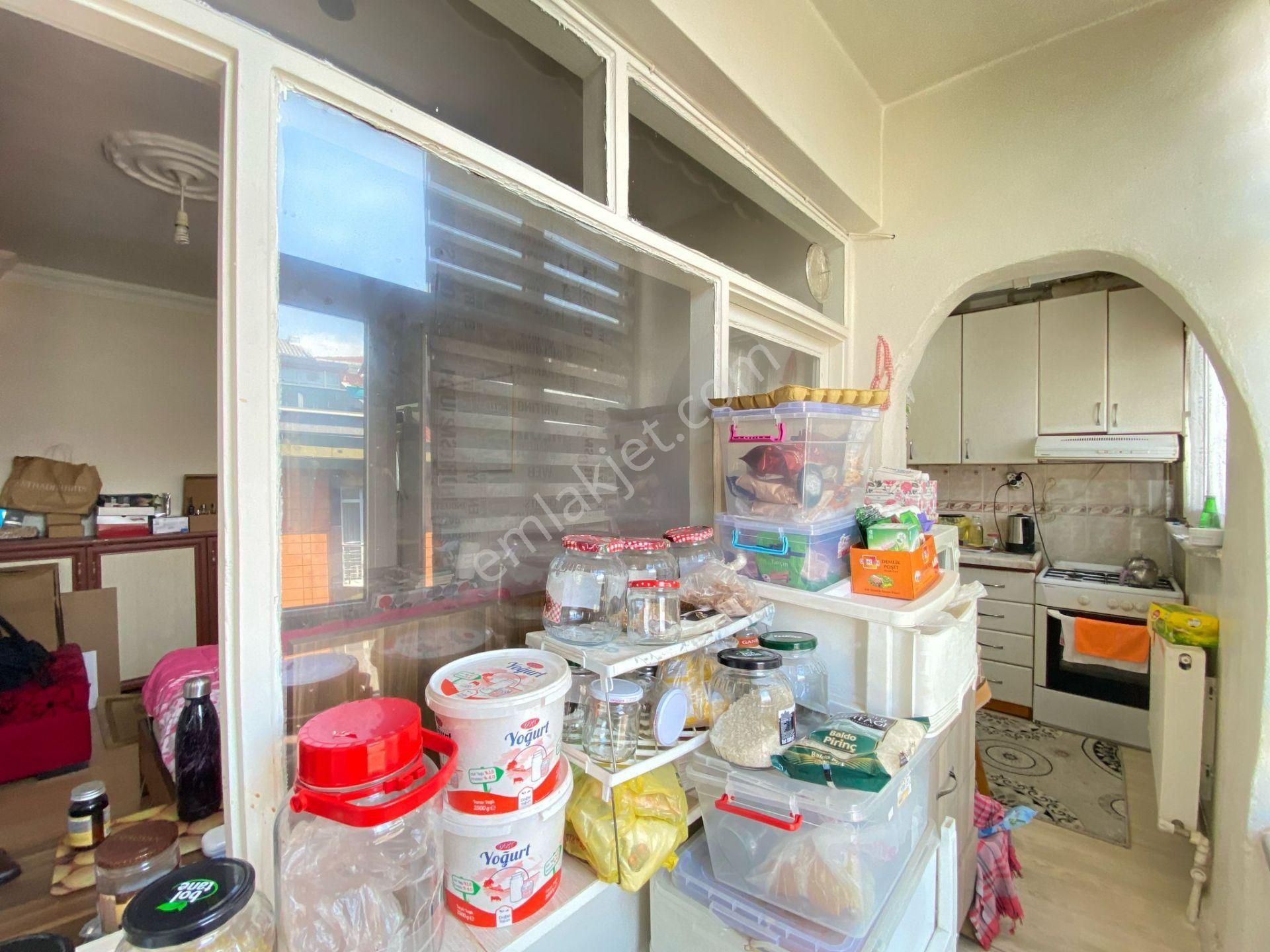 Gaziosmanpaşa'da Satılık Harika Konumda 2+1 Fırsat Daire - Görsel 10