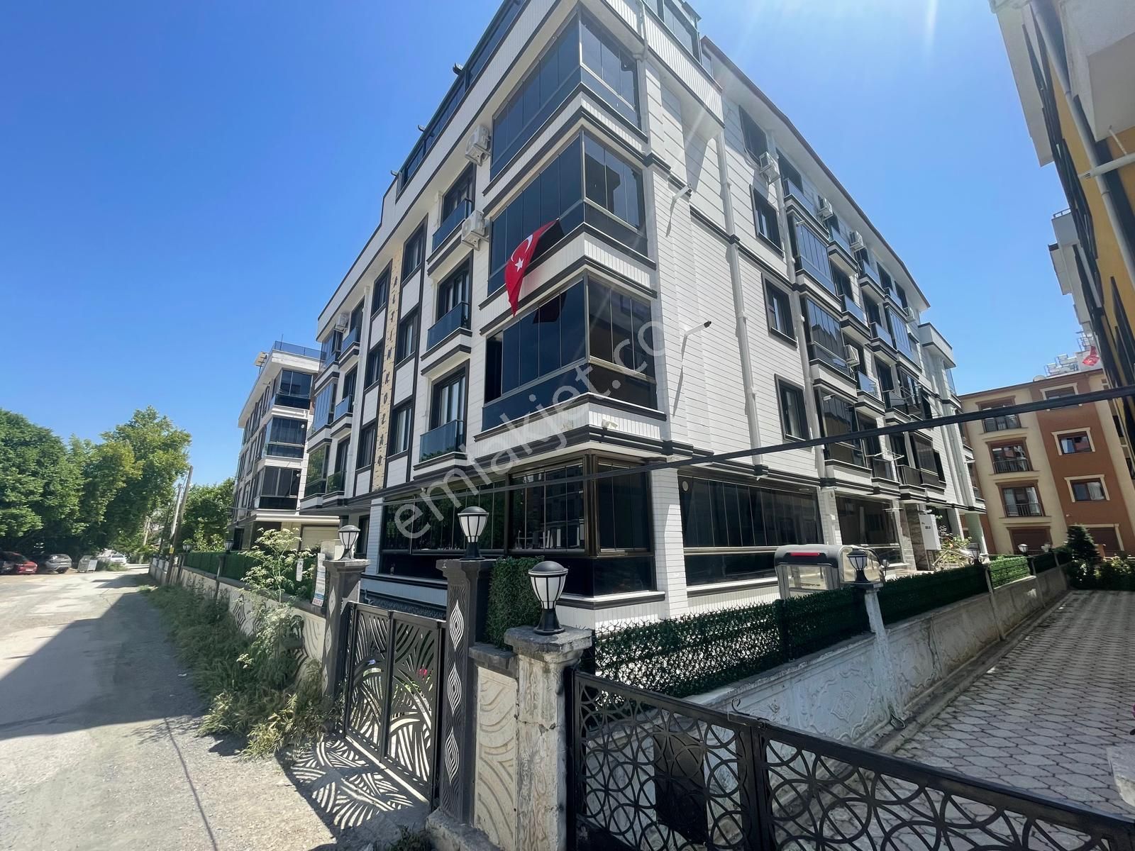 Sabri Pınarbaşı'dan İkizçay'da Satılık 1+1 Arakat Daire