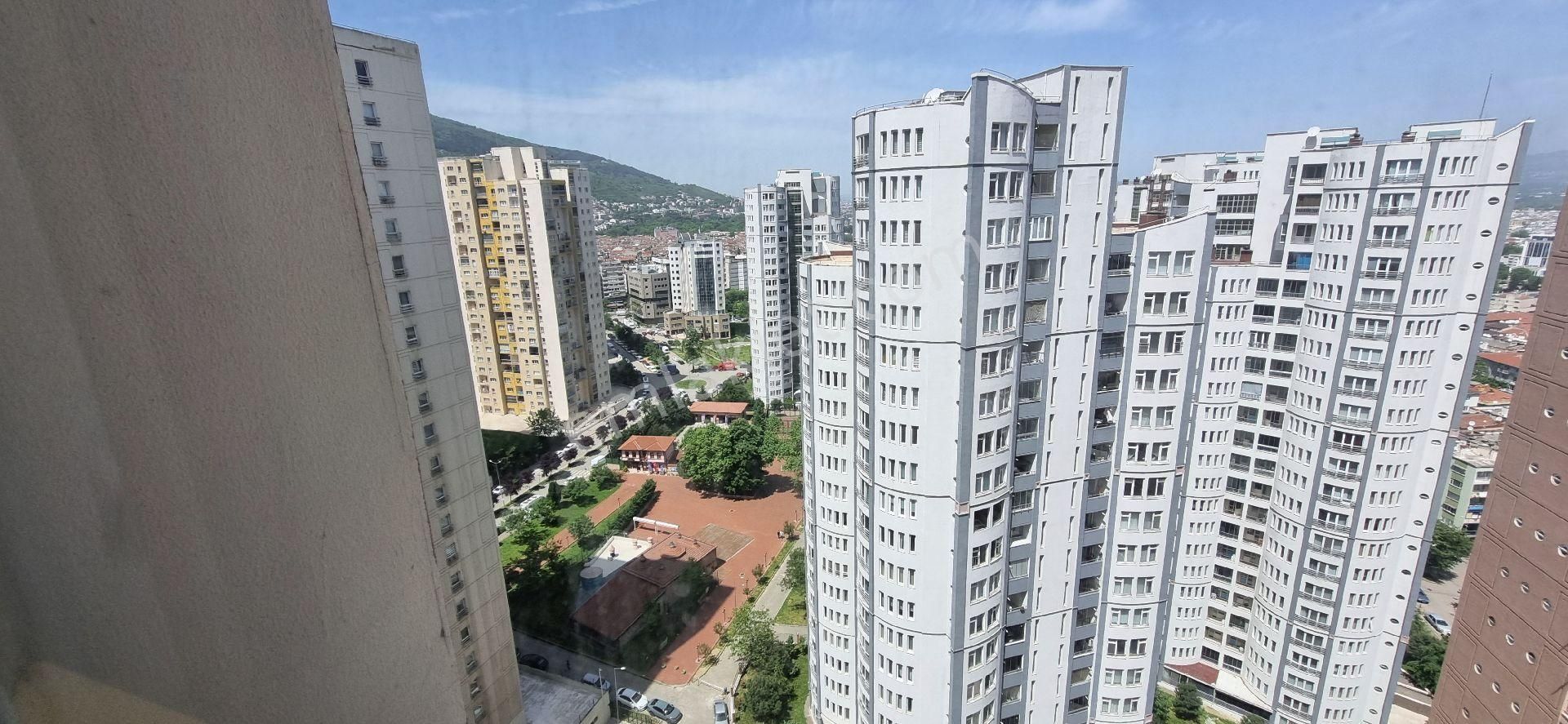 Bursa Merkezde Kiralık 3+1 Daire - Görsel 20