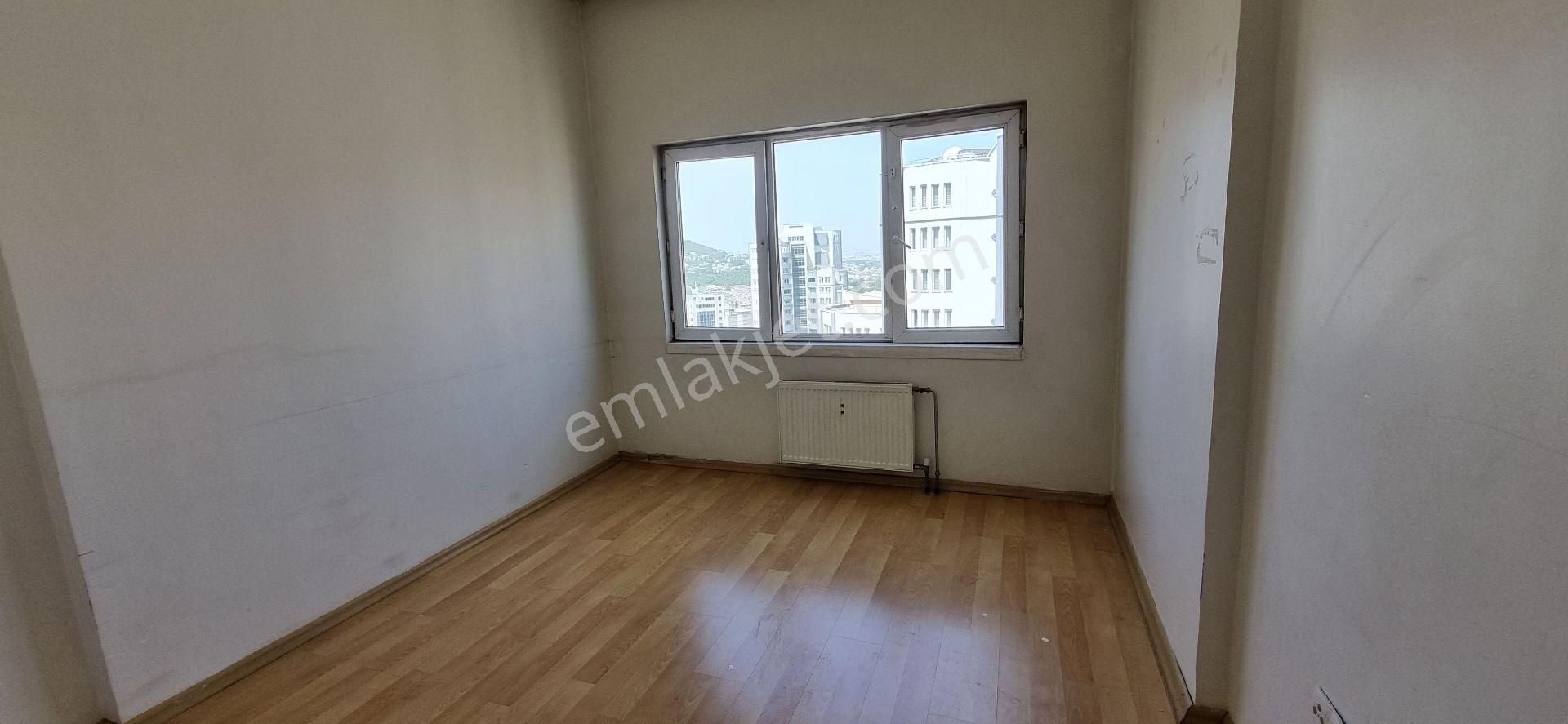 Bursa Merkezde Kiralık 3+1 Daire - Görsel 15