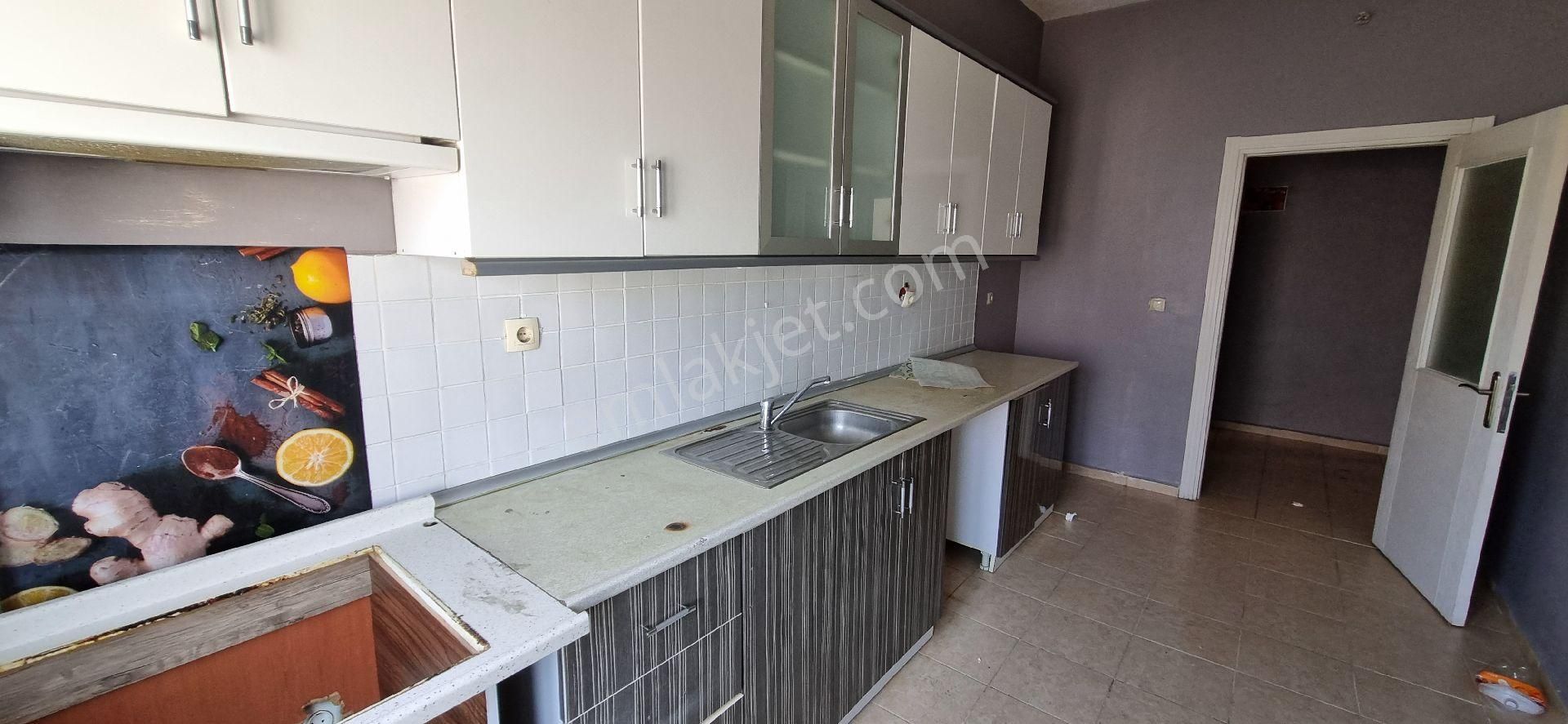 Bursa Merkezde Kiralık 3+1 Daire - Görsel 3