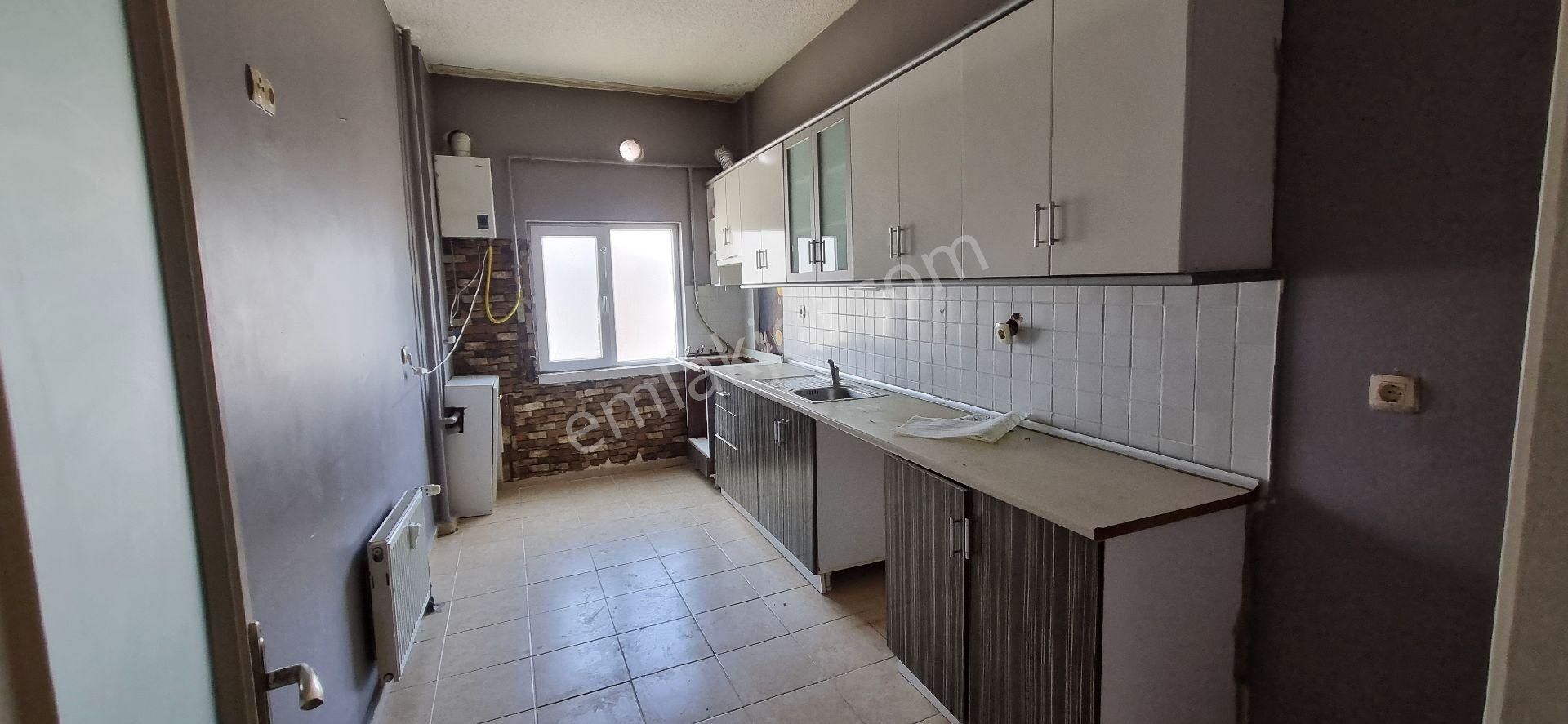 Bursa Merkezde Kiralık 3+1 Daire - Görsel 4