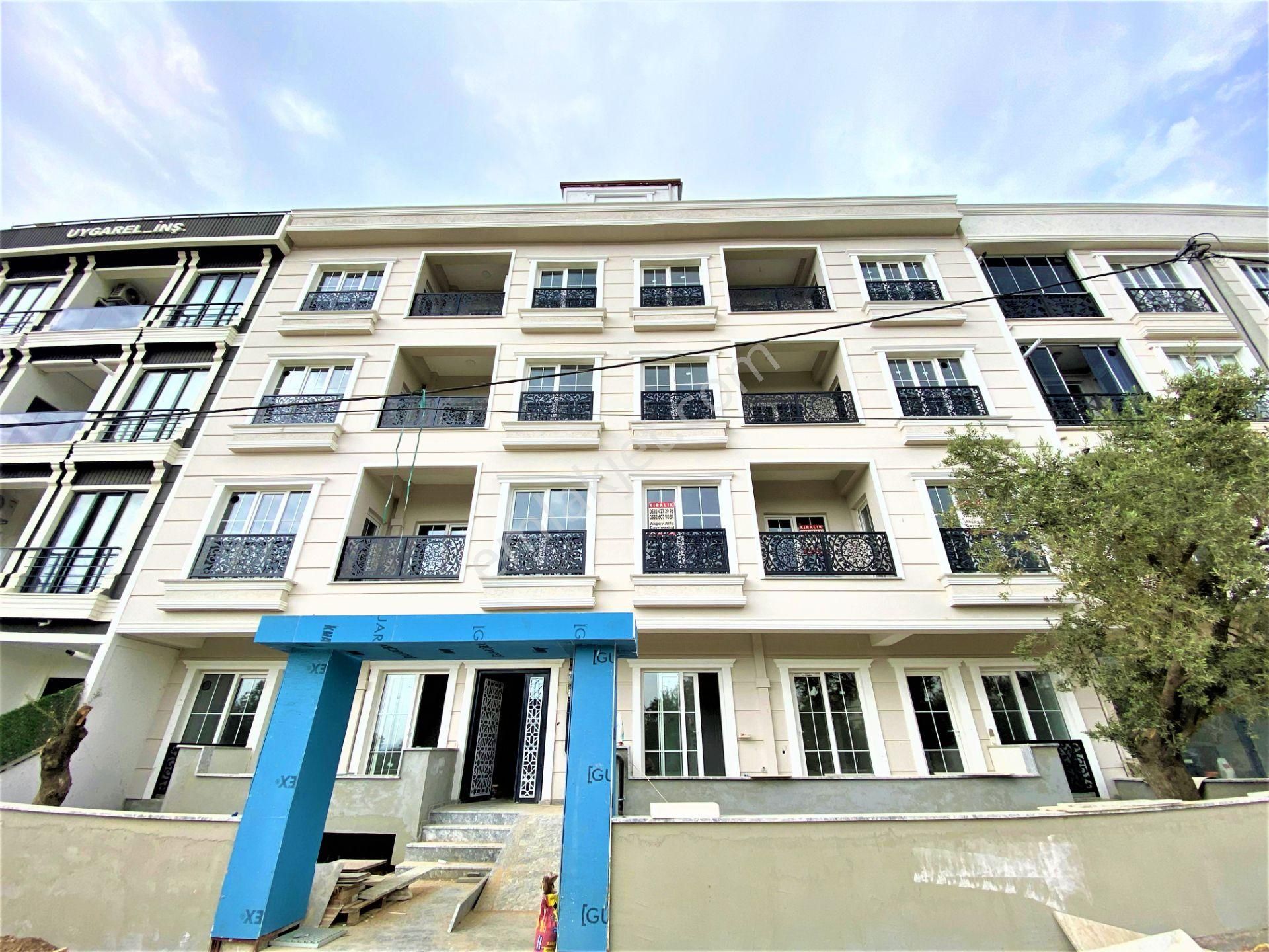Kadıköy'de Alfa'dan Ön Cephe Ara Kat Doğalgazlı 2+1 Sıfır Kiralık Daire