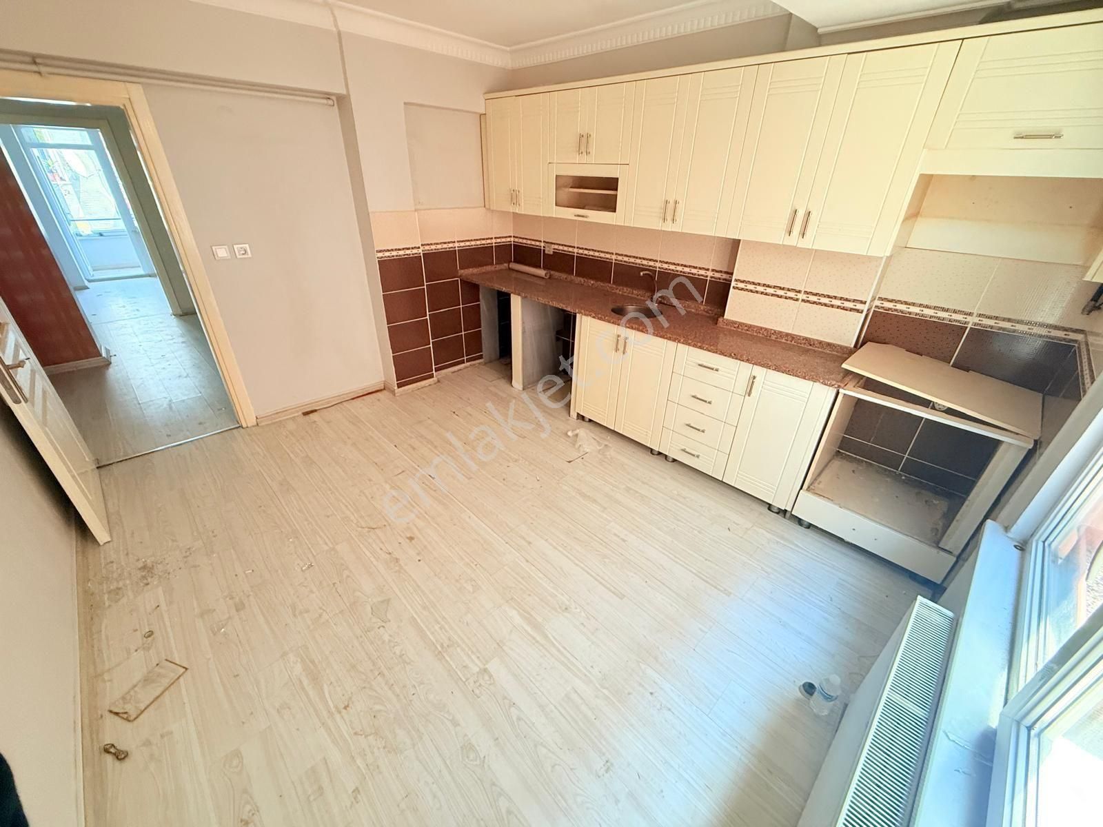 Pusula İnş.tan Malkocoglu Mah Cadeye Yakın 120m2 2+1 2kat Daire