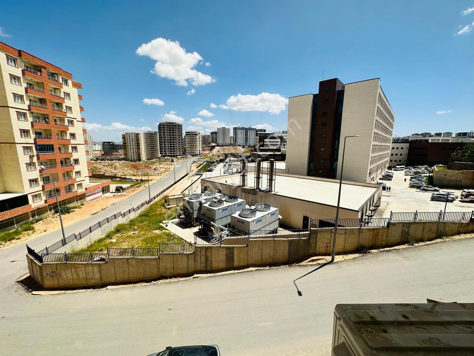 Dinç Emlaktan Satılık 1+1 Eşyalı Daire