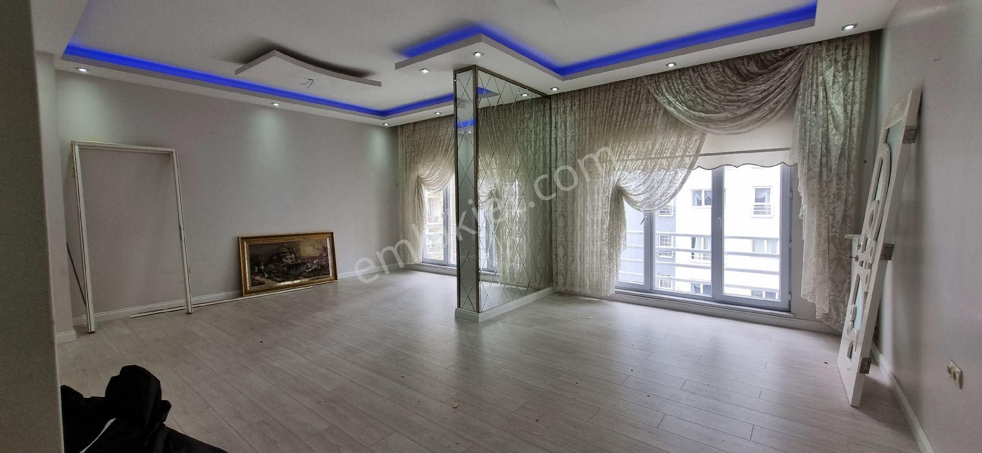 İçerisi Özel Dizayn Edilmiş Kiralık 3+1 Daire