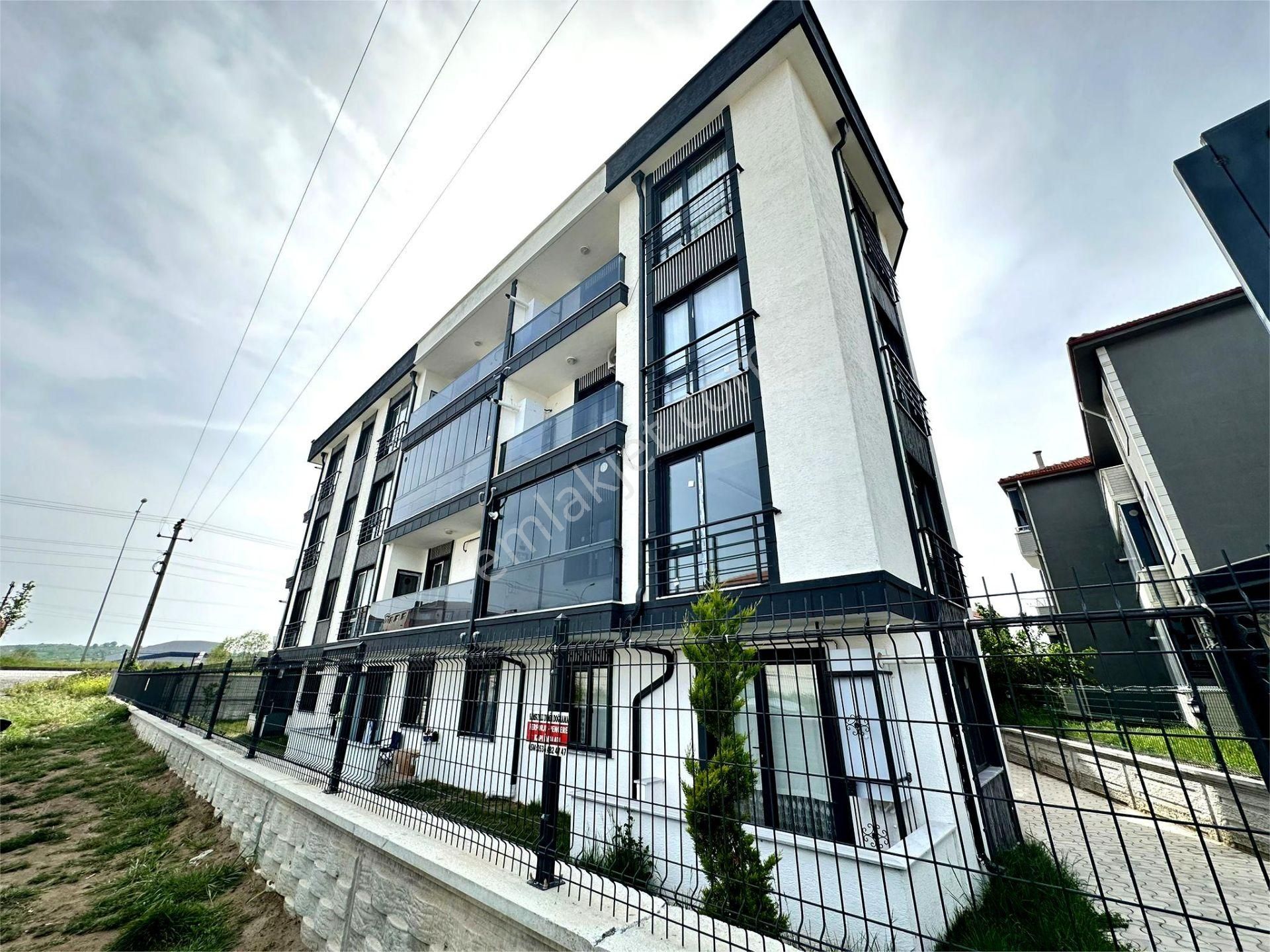 🔥 Karasu’da Yaza Hazır! Sahile Yakın Lüks Daire Fırsatı!