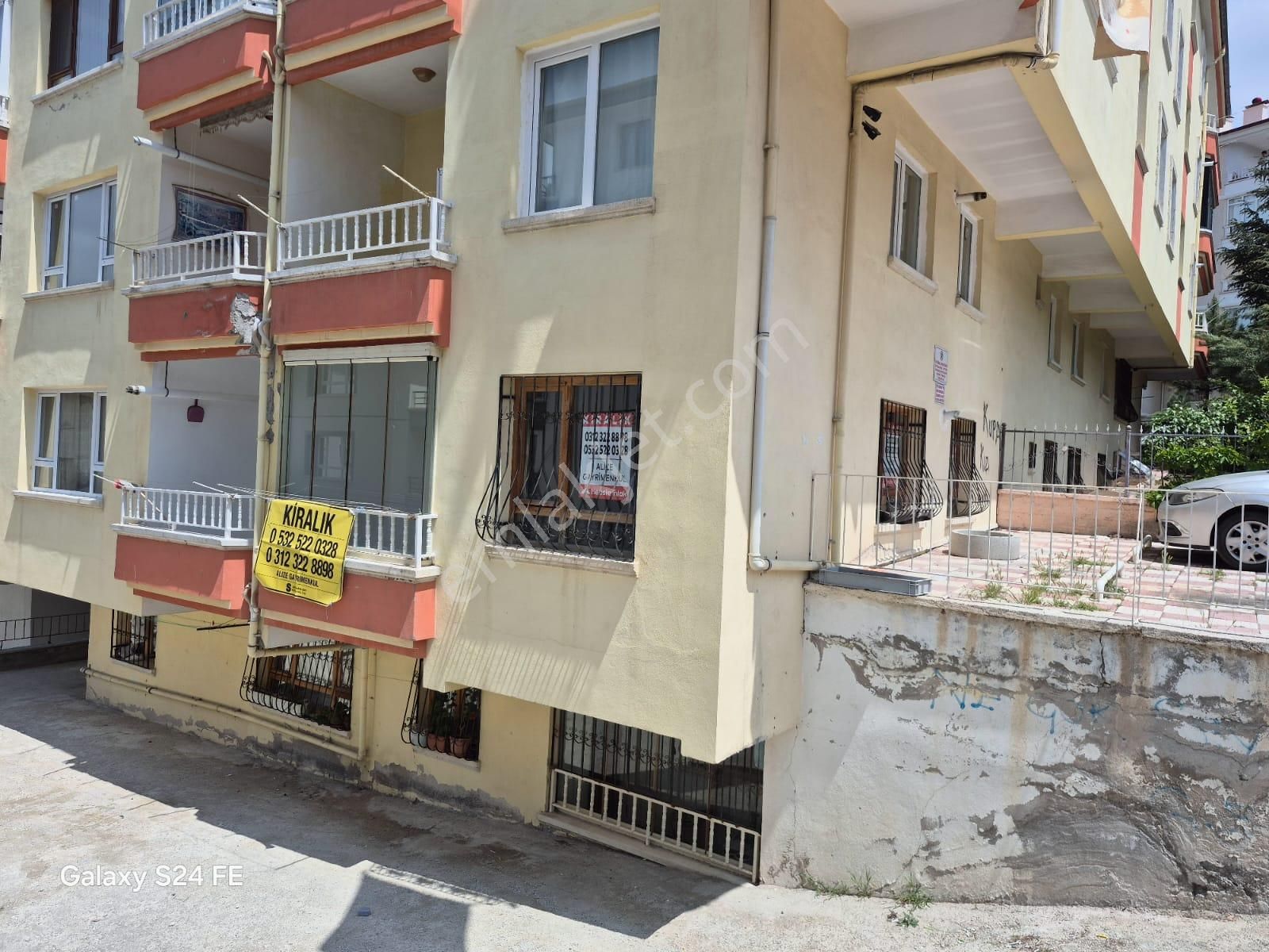 Esertepe Merkez Cadde Üstü Güney Cephe Balkonlu Her Tarafı Açık Altında Daire Olan Temiz 3+1