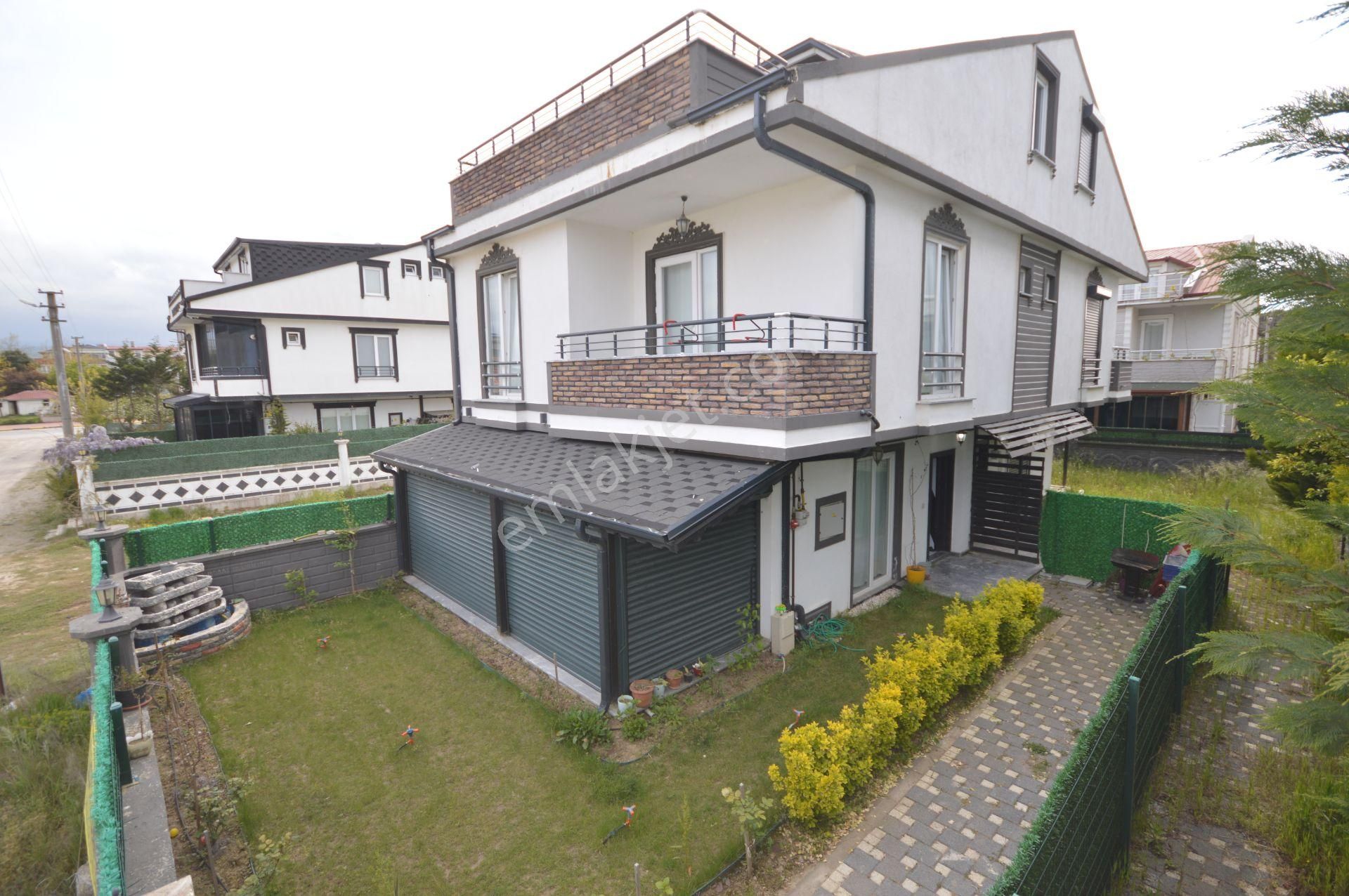 🌊 Kocaali’de Denize Yürüme Mesafesinde 🏖️ Müstakil 🏡 Bahçeli Villa!