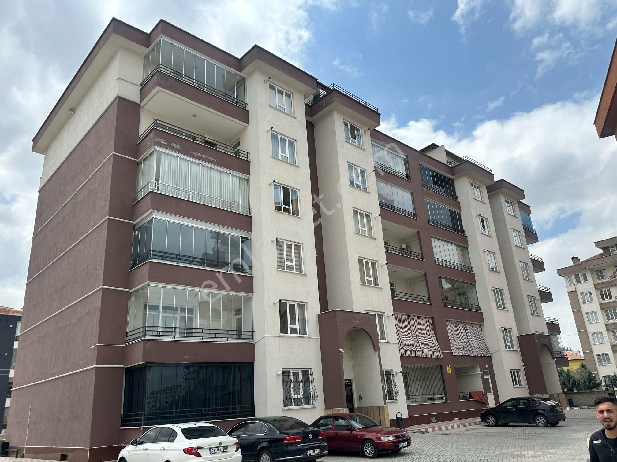 Karatay Fevzi Çakmak Mah.de Satilik Firsat Daire Çok Genişş .
