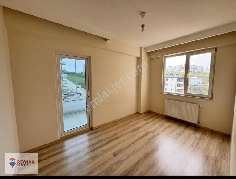 Atakum 19 Mayıs Bulvarında Site İçi Geniş 3+1 Acil Satılık Daire