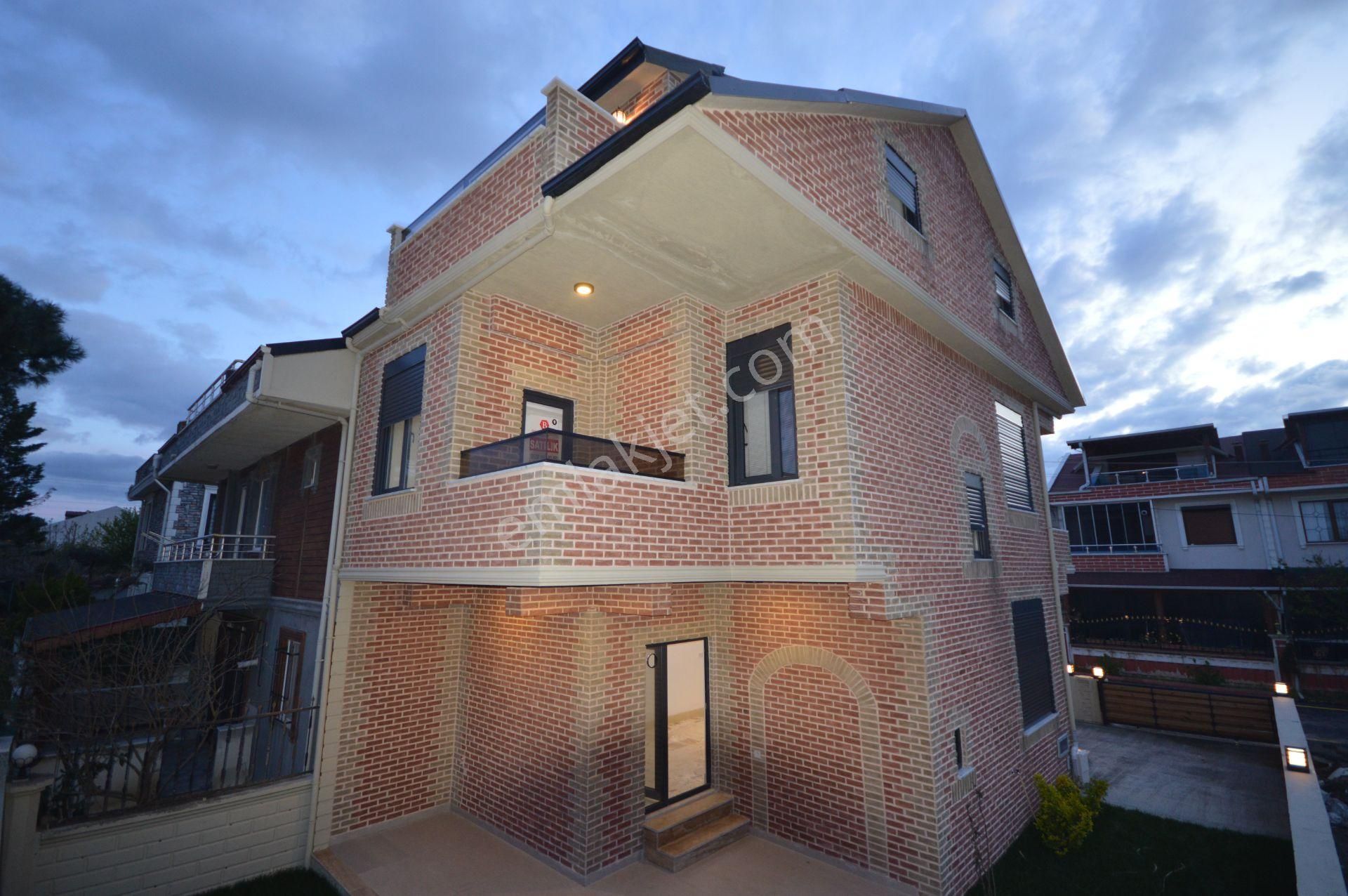 ✨ Sadece Size Ait Bir Dünya! 🌊 Deniz Manzaralı, Bahçeli Müstakil Villa 🔑
