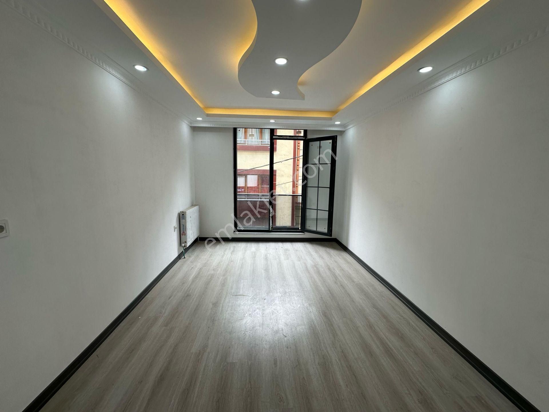 Turanlı'dan Halkalı'da 2.kat 2+1 80 M² Kredili Tapu Masrafsız