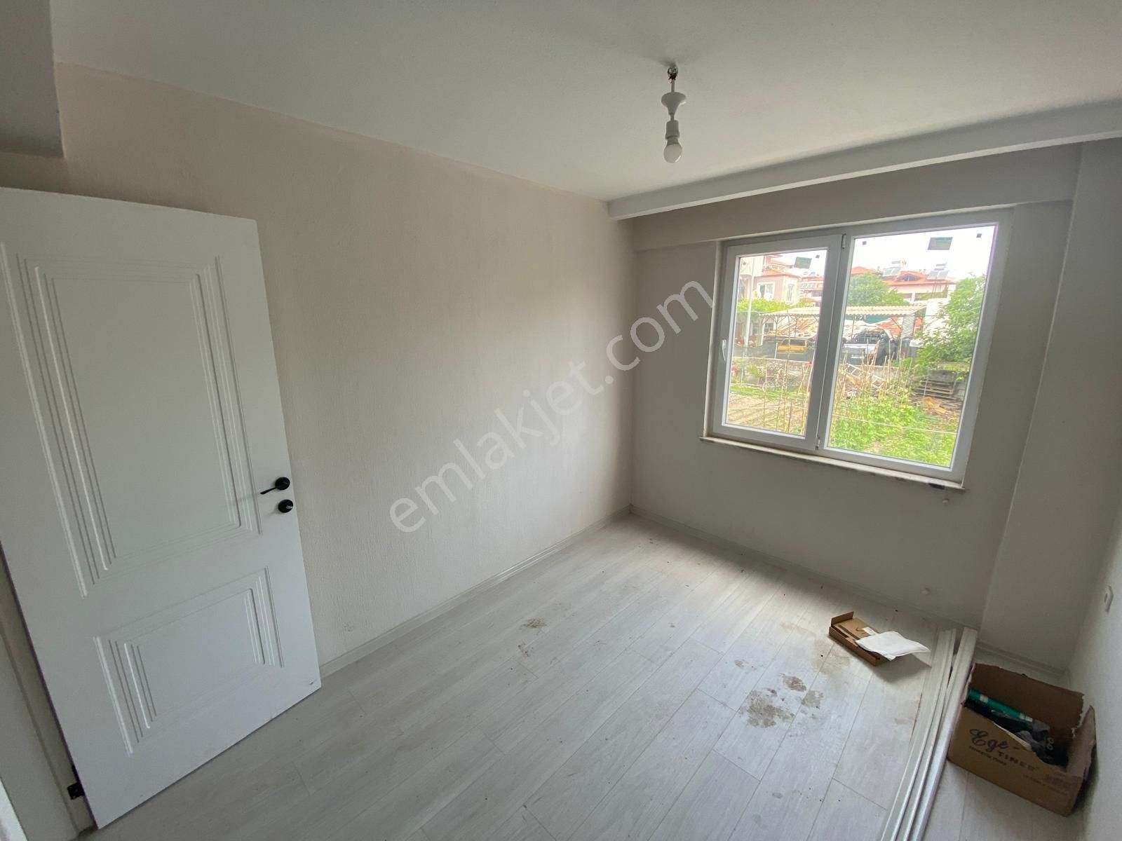 Dalaman Hürriyette Satılık Kapalı Mutfak Giriş Kat 2+1 Boş Daire