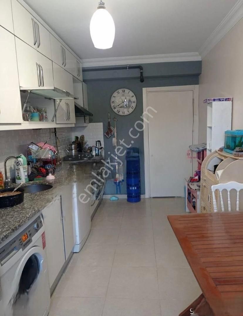 Cunudiye Mahallesinde Acil Satılık 2+1 Satılık Daire