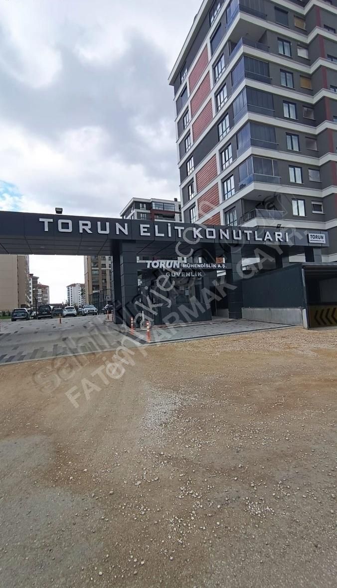 Meram Tıp Fakültesi Yakını Torun Elit Sitesinde 80 M2 Kiralık
