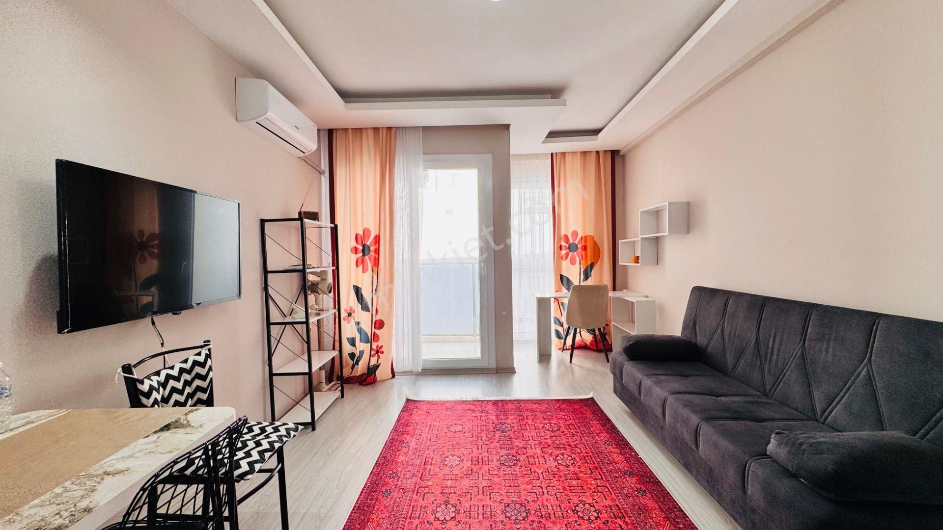 Yeni Binada Eşyalı Satılık 1+1 Daire