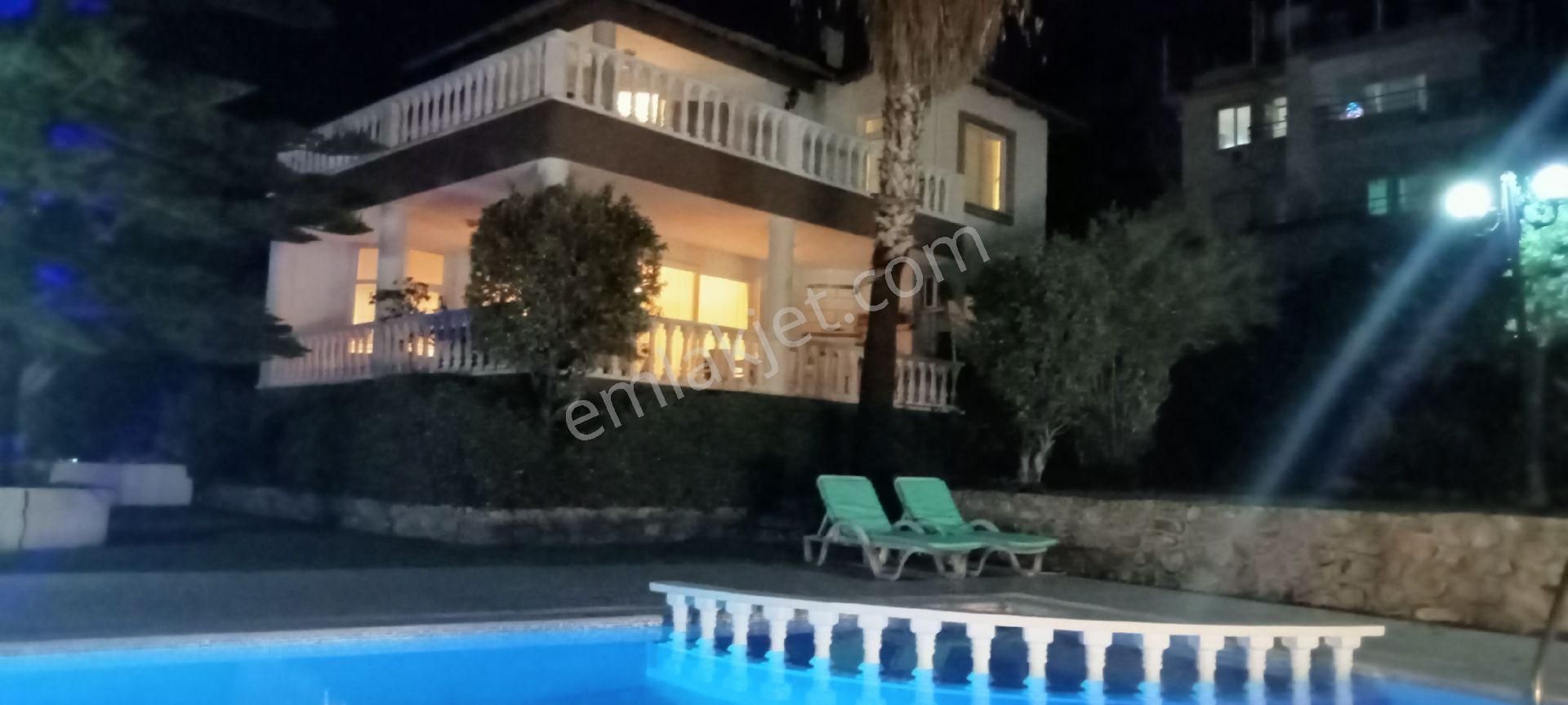 Alanya Kestel Merkezde Satılık Villa