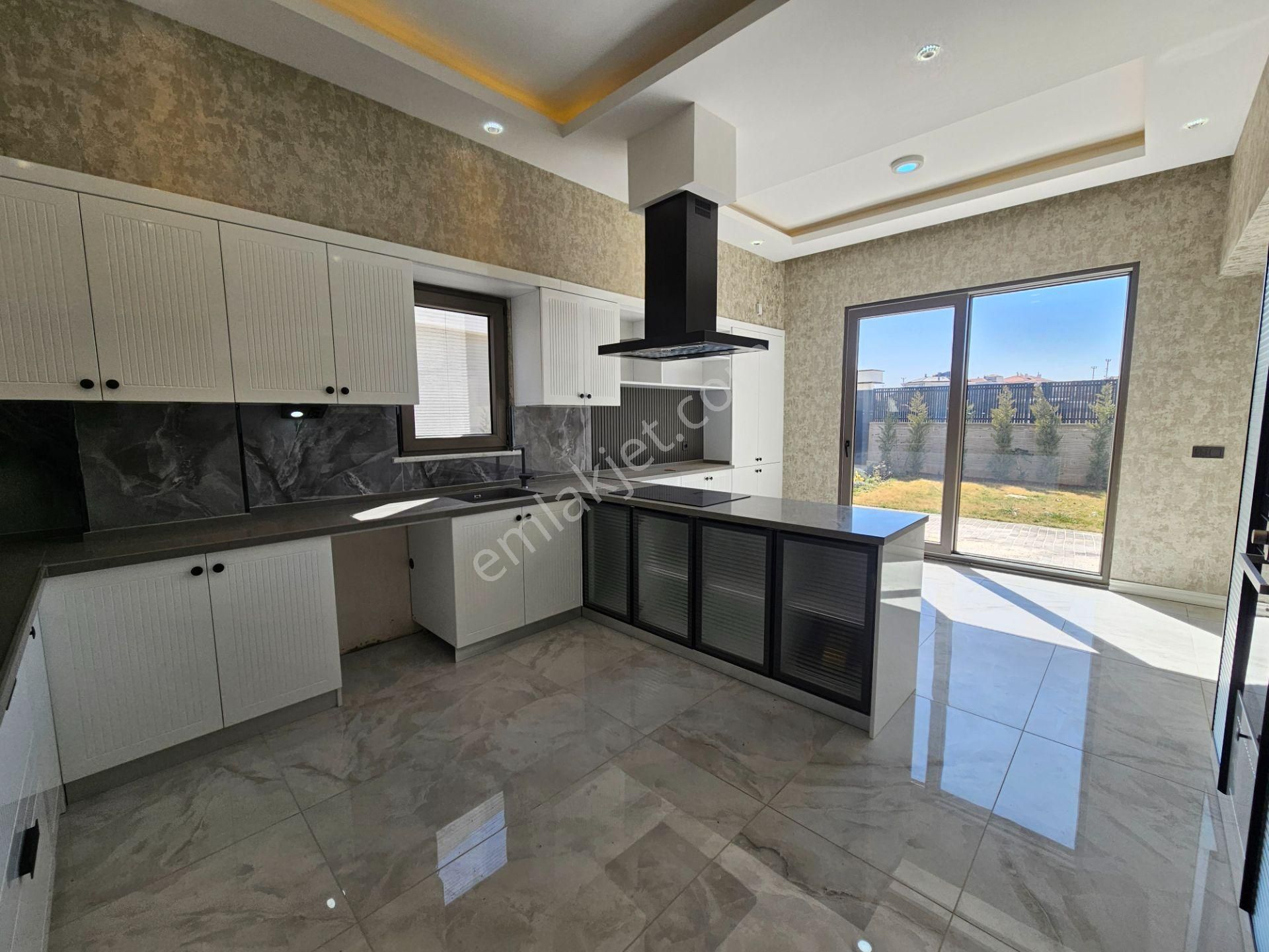 💫 Buhara Mahallesin’de Site İçi Modern Mimari Kiralık 8+1 Ultra Lüx Villalar 🔥