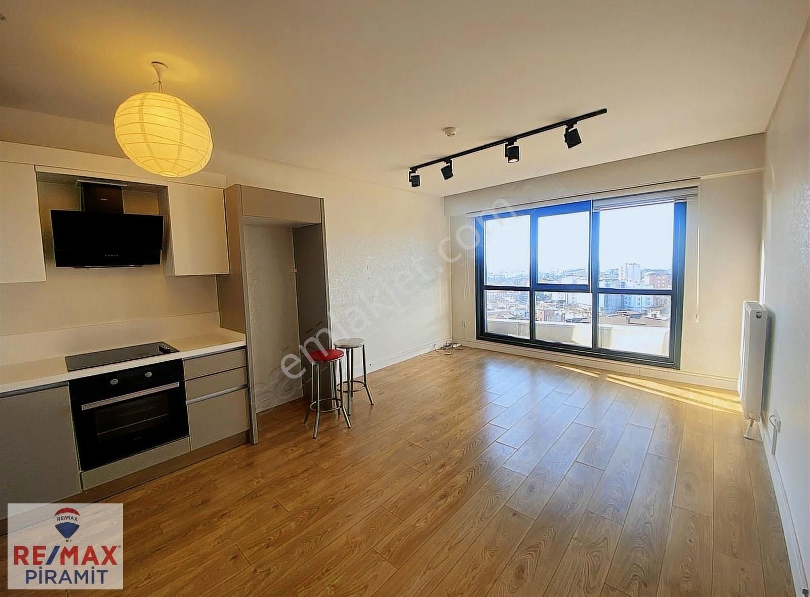 Wloft Dragos Full Deniz Manzaralı Boş 1+1 Yüksek Kat