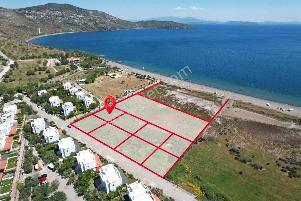 Dikilide Denize 50m, Panoramik Deniz Manzaralı Villa İmarlı Arsa