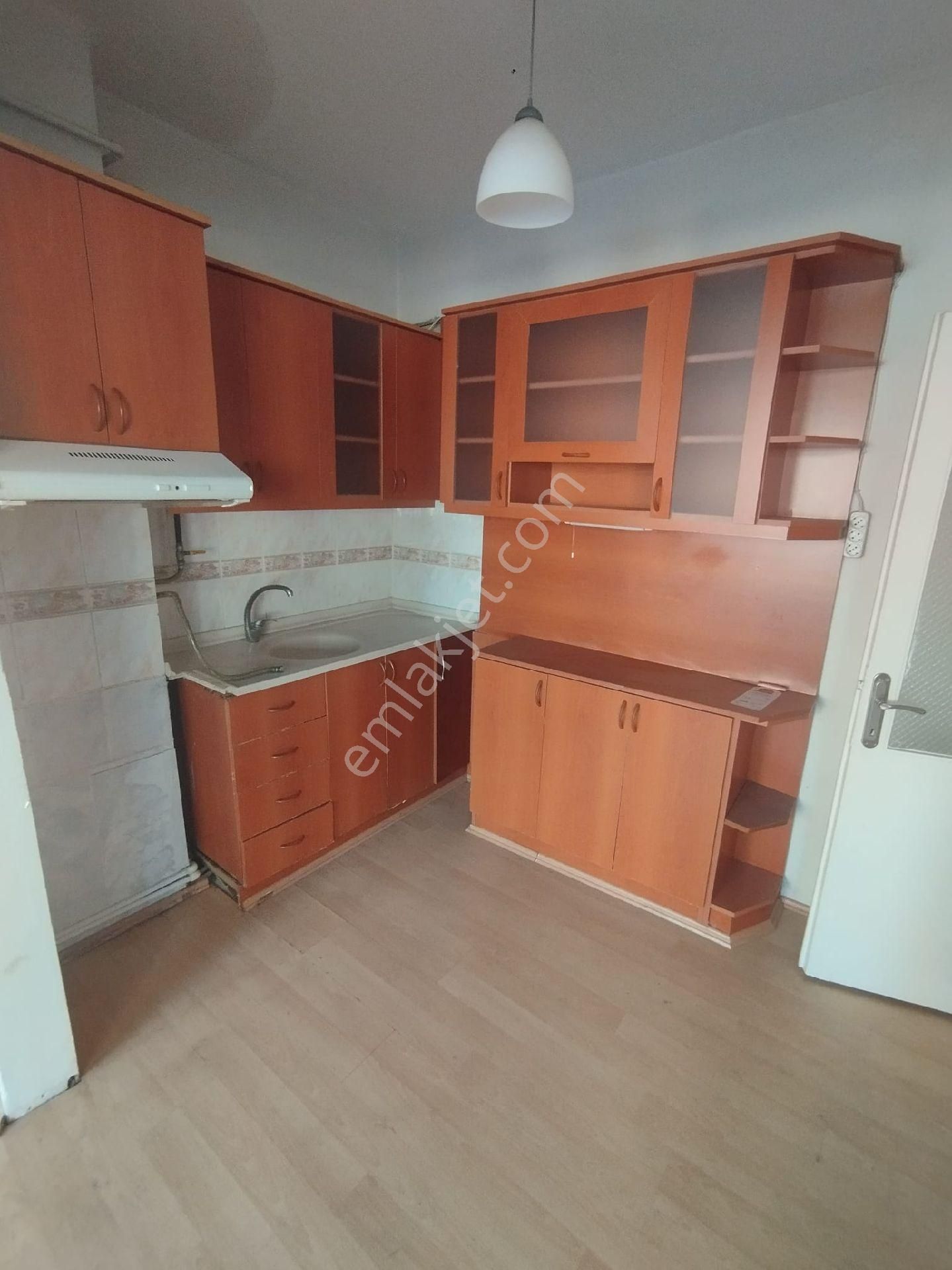 Samsun İlkadım Fevziçakmak Mahallesi'nde 3+1 , 135m² Çift Balkonlu Satılık Daire