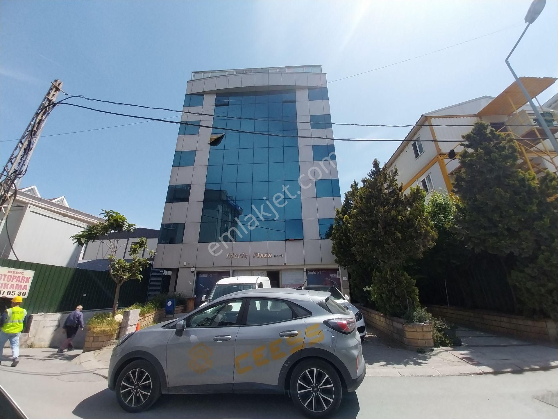 İstanbul Şişli Mecidiyeköy Meriç Plaza'da Kiralık İş Yeri