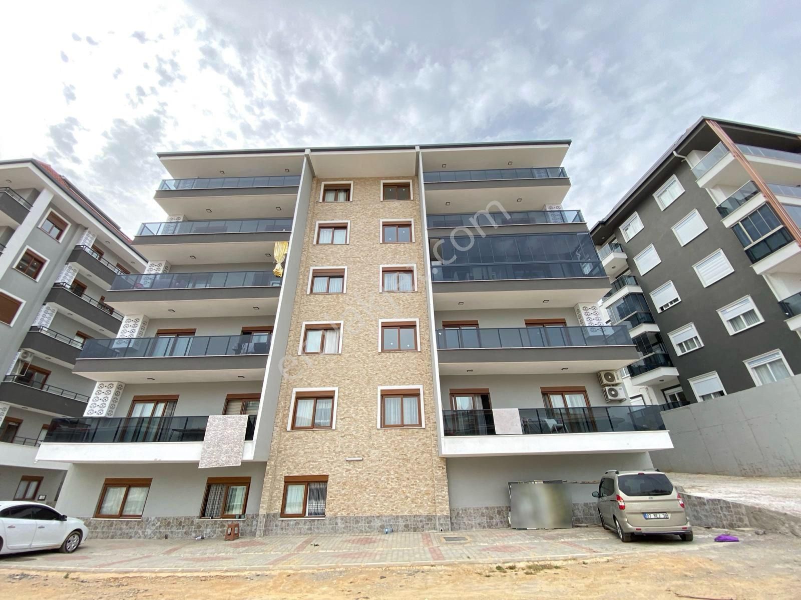 Alanya Çıplaklı'da Satılık Sıfır 1+1 Amerikan Mutfak 60m2 Daire