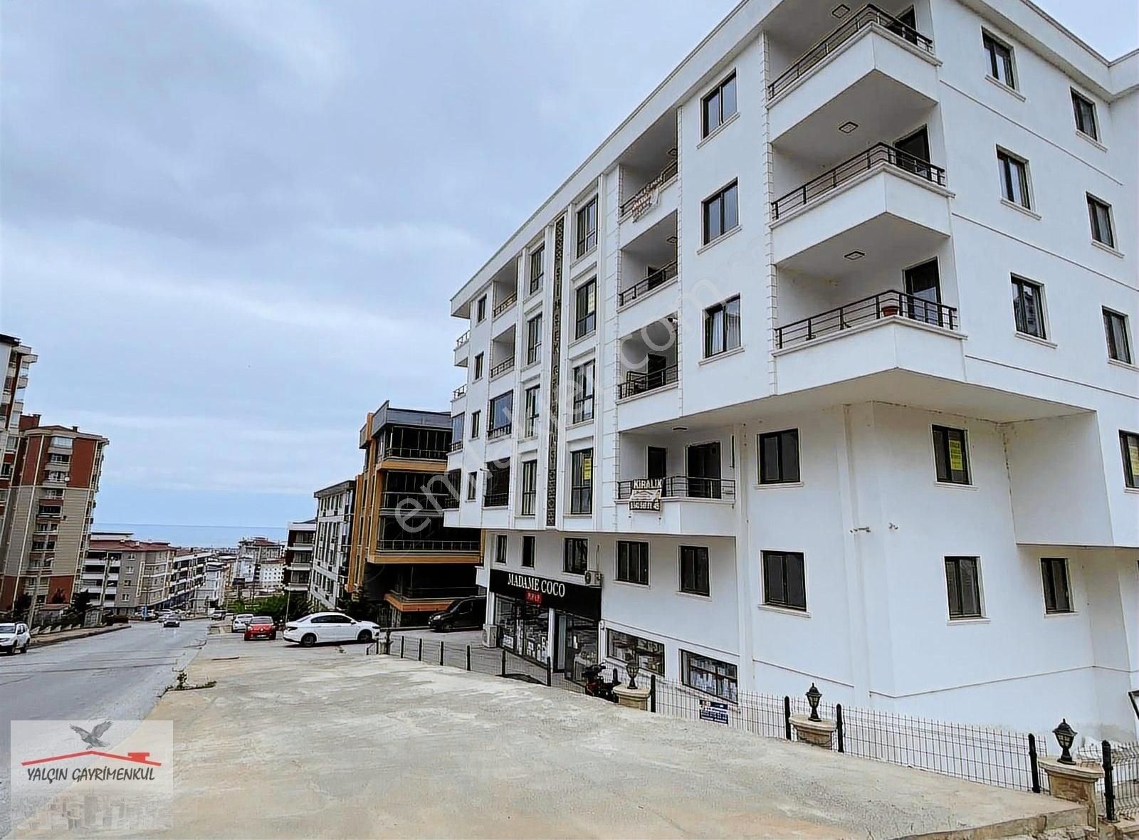 Giyinme Odalı Ebeveynli Vestiyerli Geniş Kiralık 2+1 Daire