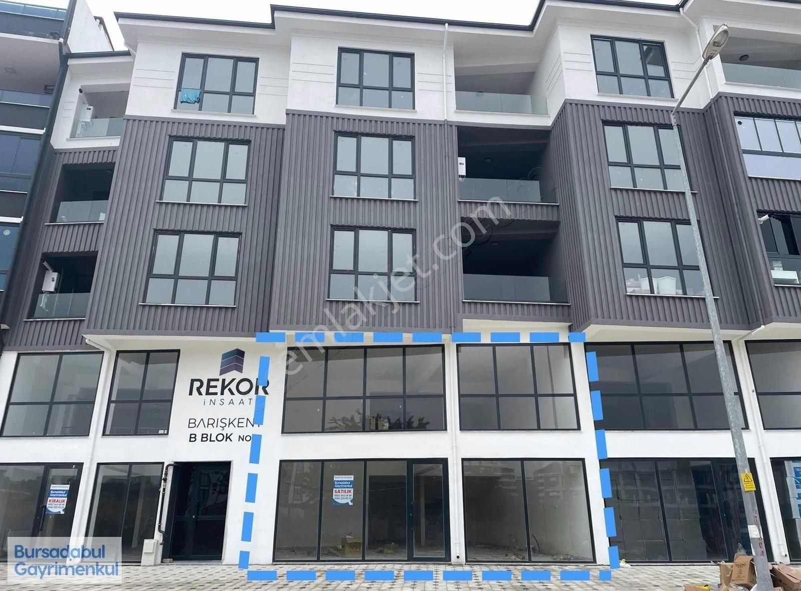 Bursadabul'dan Barış Mahallesi Geniş Cepheli İşyeri 132m2