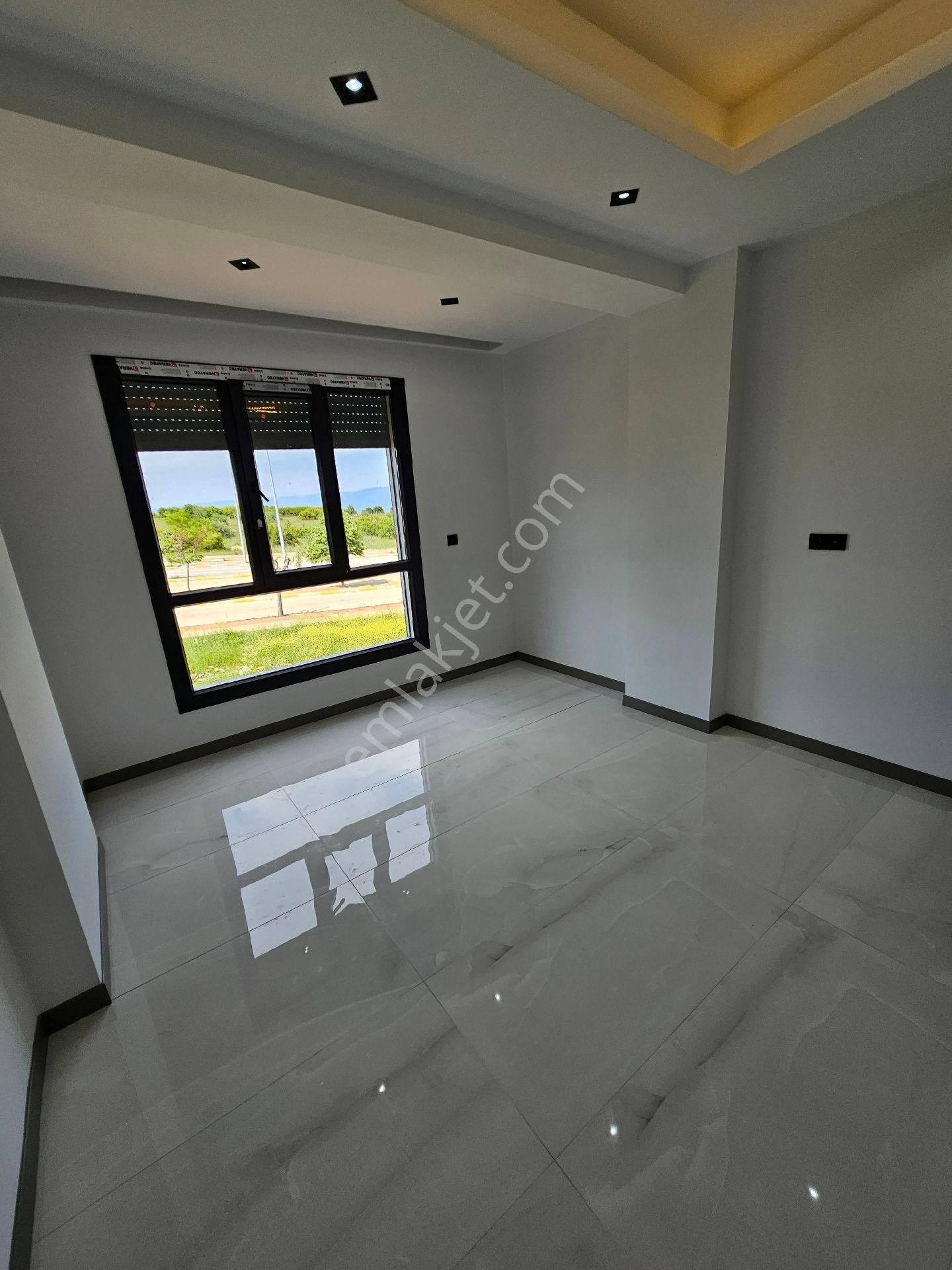 1200 Evlerde Satılık Daıreler - Görsel 17