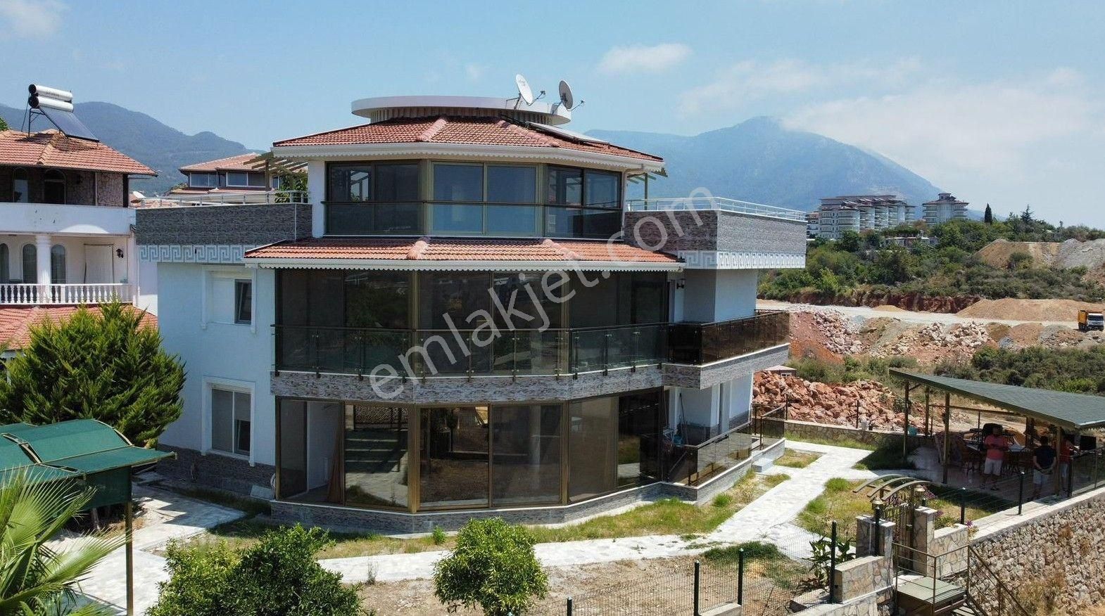 Alanya Oba Mah.full Manzaralı Eşyalı Satılık 6+1 Villa