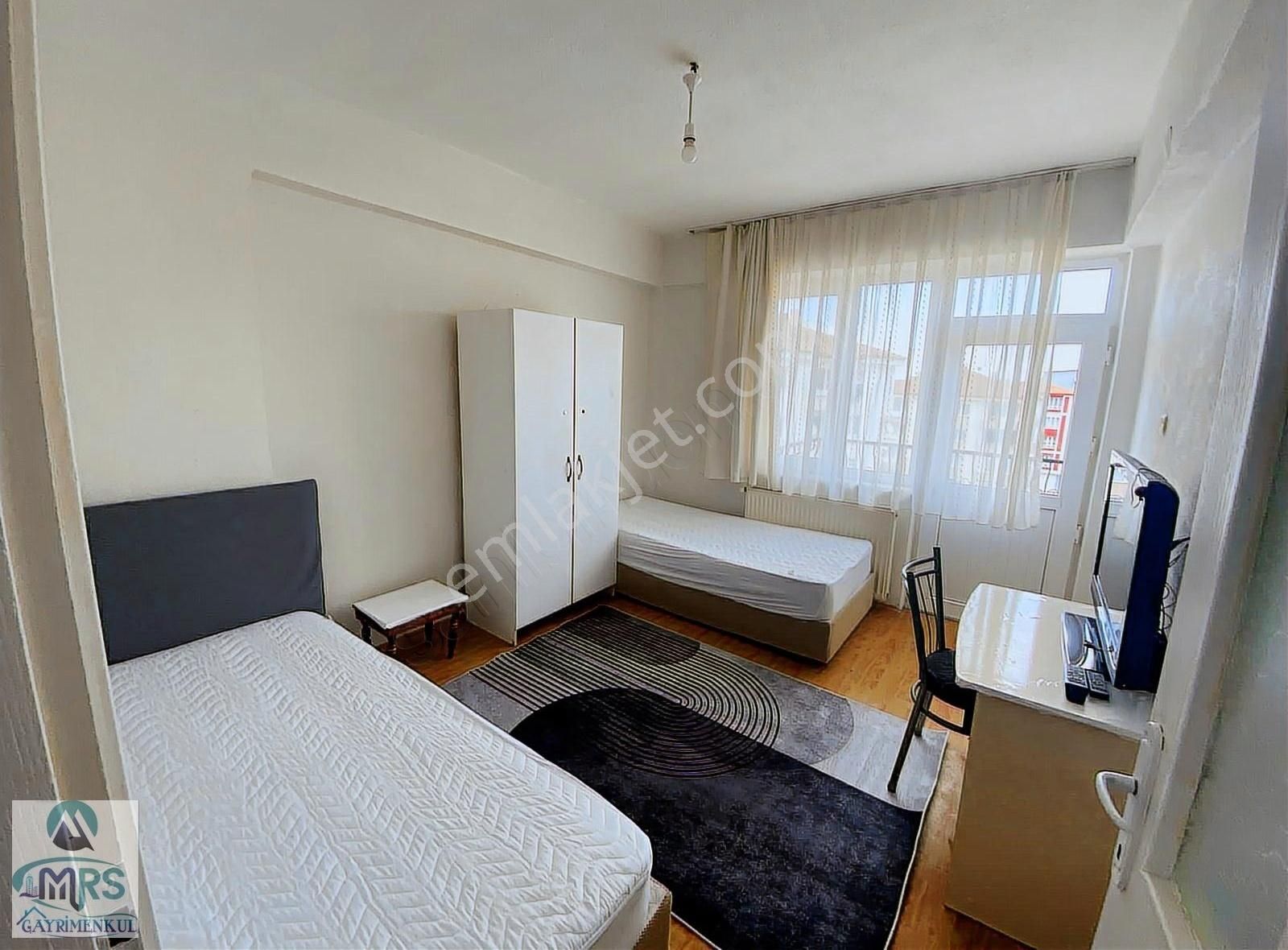 Mrs'den Kampüskent Sitesinde Kiralık 1+1 Eşyalı Daire
