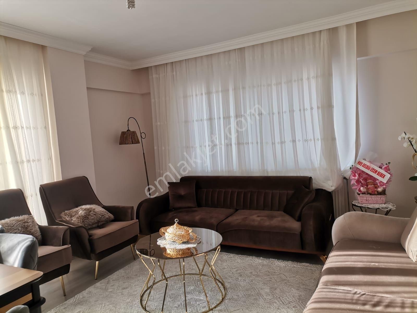 Yeşil Mahallede 3+1 Doğal Gazlı Kiralık Daire