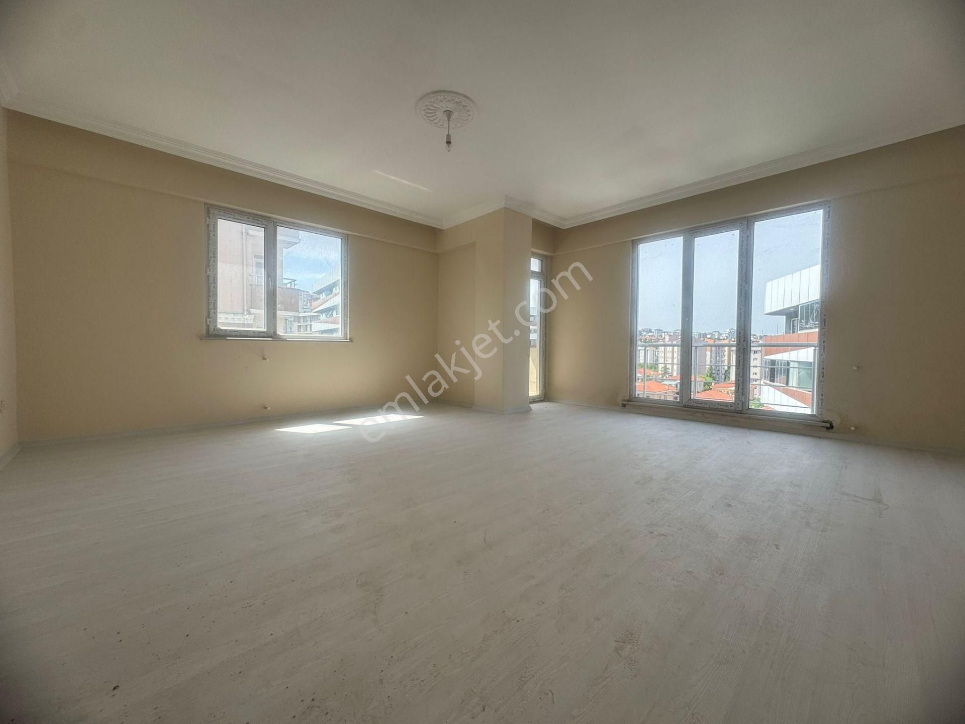 İstanbul House'dan Pendik'te Butik Sitede 3+2 Dubleks