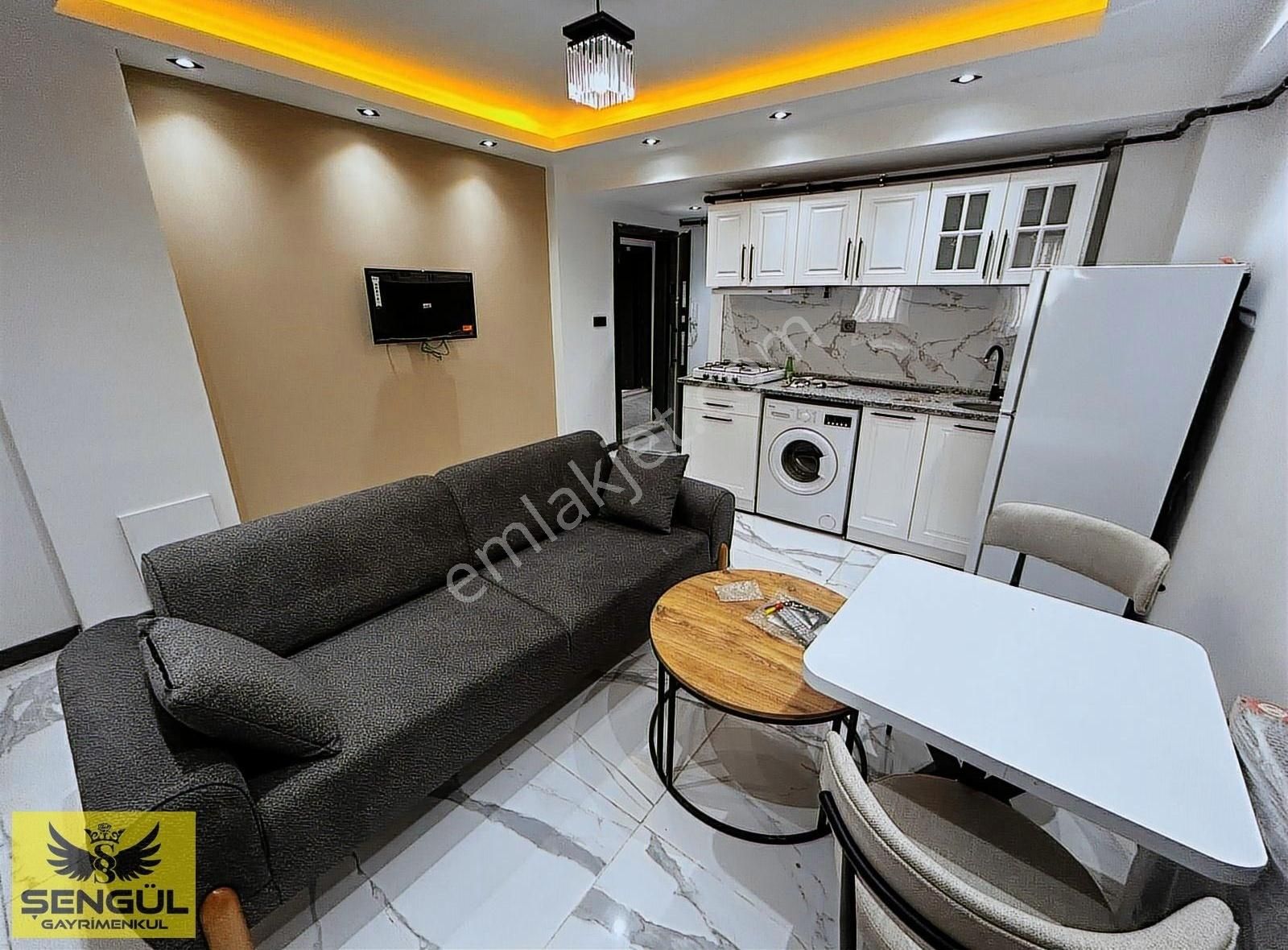 Şengül Gayrimenkul'den Saraylarda Satılık 2+1 Full Eşyalı Apart