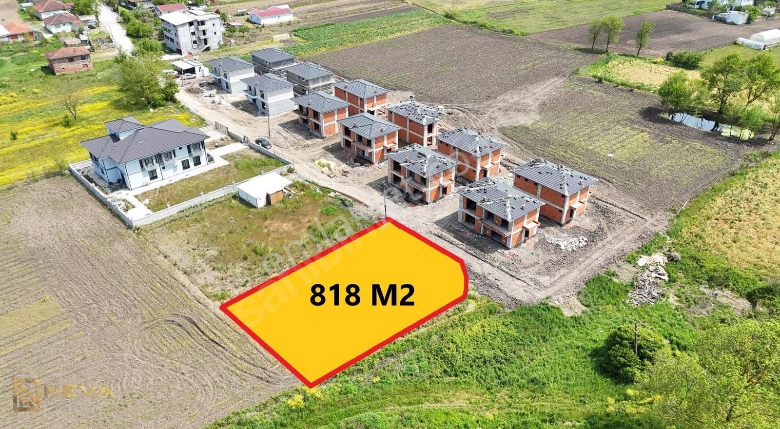 Serdivan Yazlık Mah. Satılık 818 M2 Köyiçi İmarlı Arsa