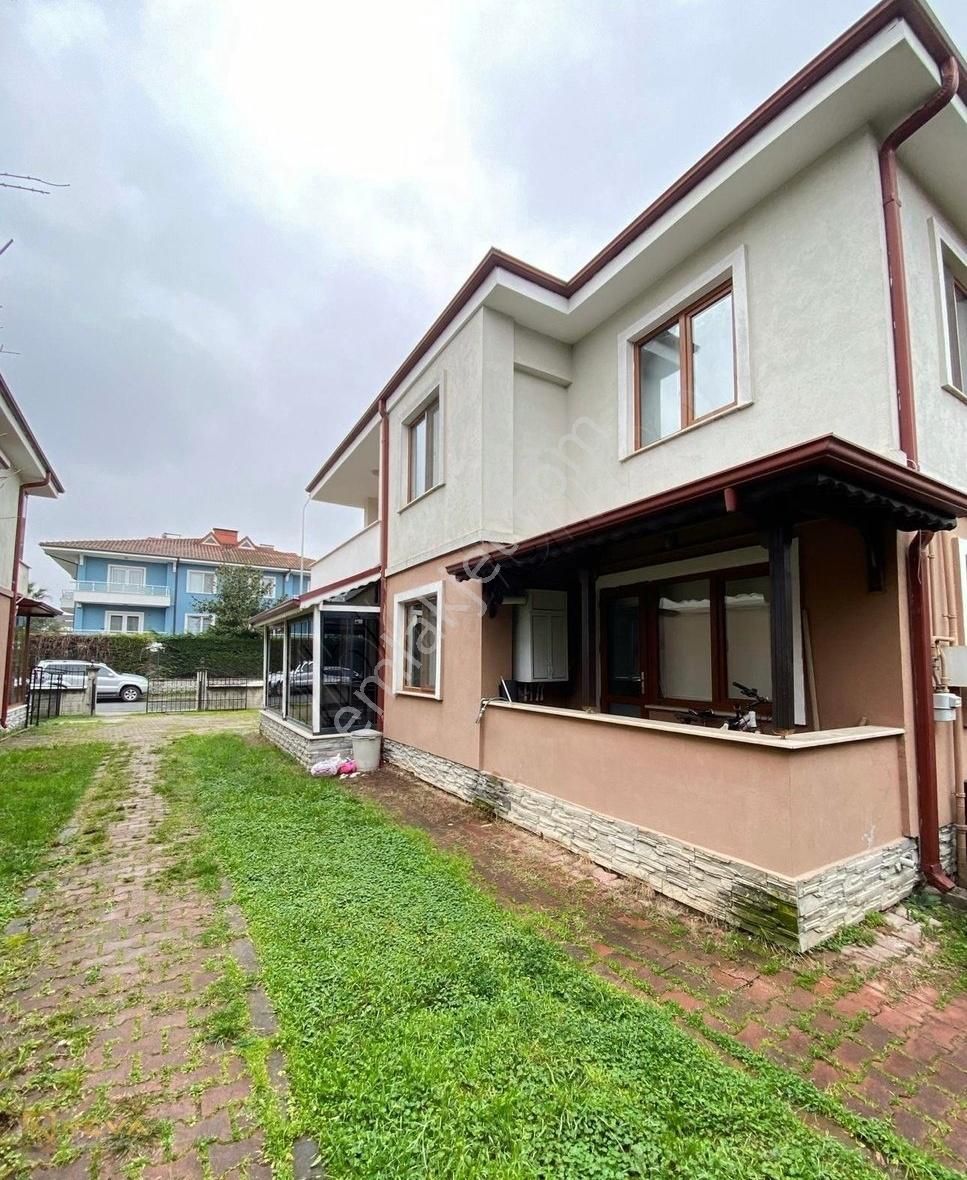 Serdivan Arabacı Alanı Satılık 4+1 Villa