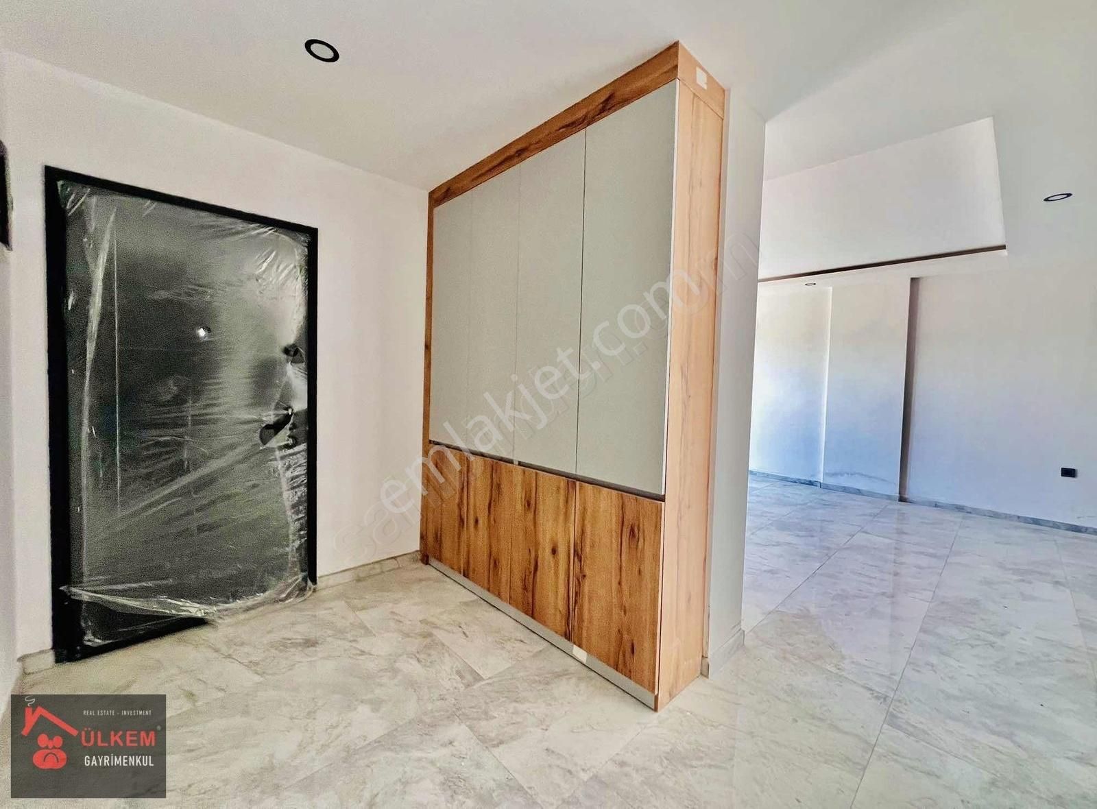 Denize 900 Mt Havuzlu Site De Tabanda 65 M2 Oturum Sıfır Villa