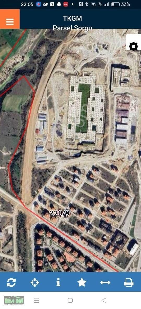 Em-ka Dan Karahasanlıda 20 Apartlık Köşe Parsel