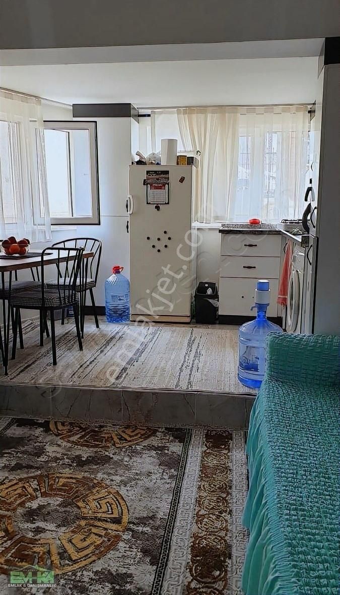 Bahçelievler'de Satılık Bahçe Katı Apart