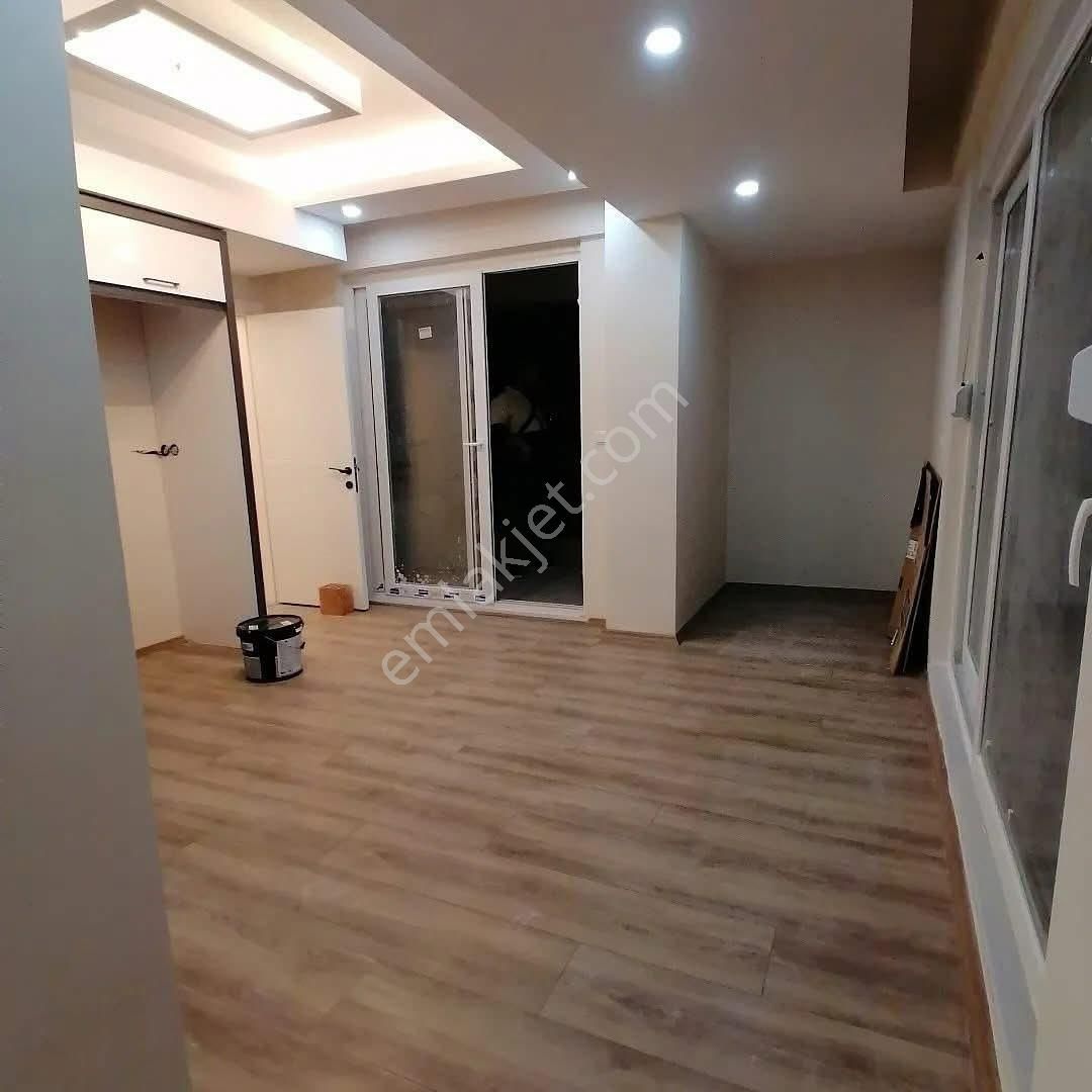 Finike Kum Mahallesinde 1+1 Kiralık Daire