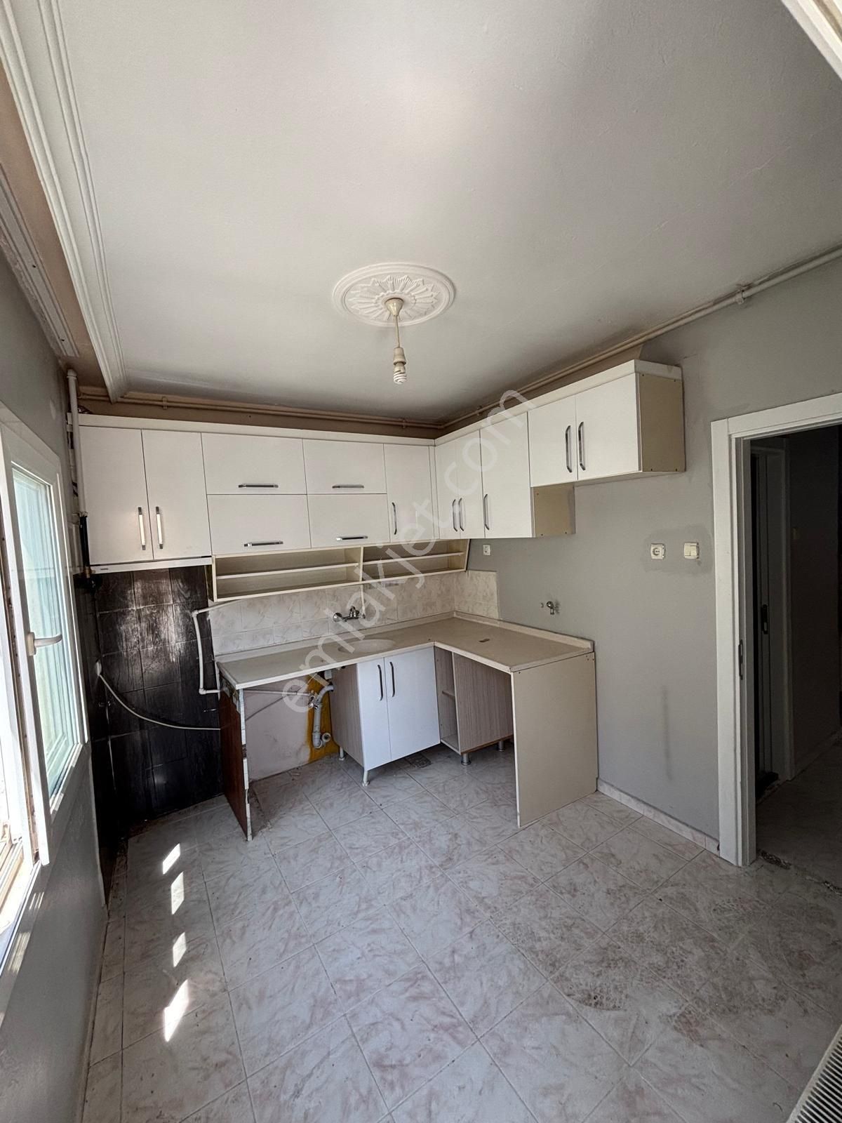 Turgutlu Eymen Emlak'tan Cumhuriyet Mh. Satılık 3+1 Doğalgazlı Daire 🏡