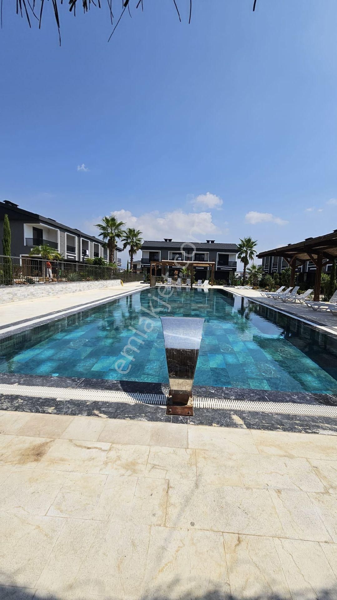 Manavgat Side Mah Satılık Havuzlu Villa Tipi Daire