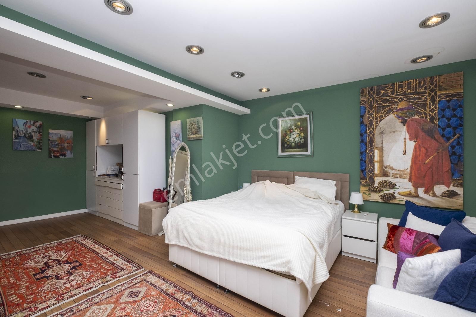 Etiler Cengiz Topel Caddesinde Nezih Apartmanda 3+1 Ters Dubleks - Görsel 21