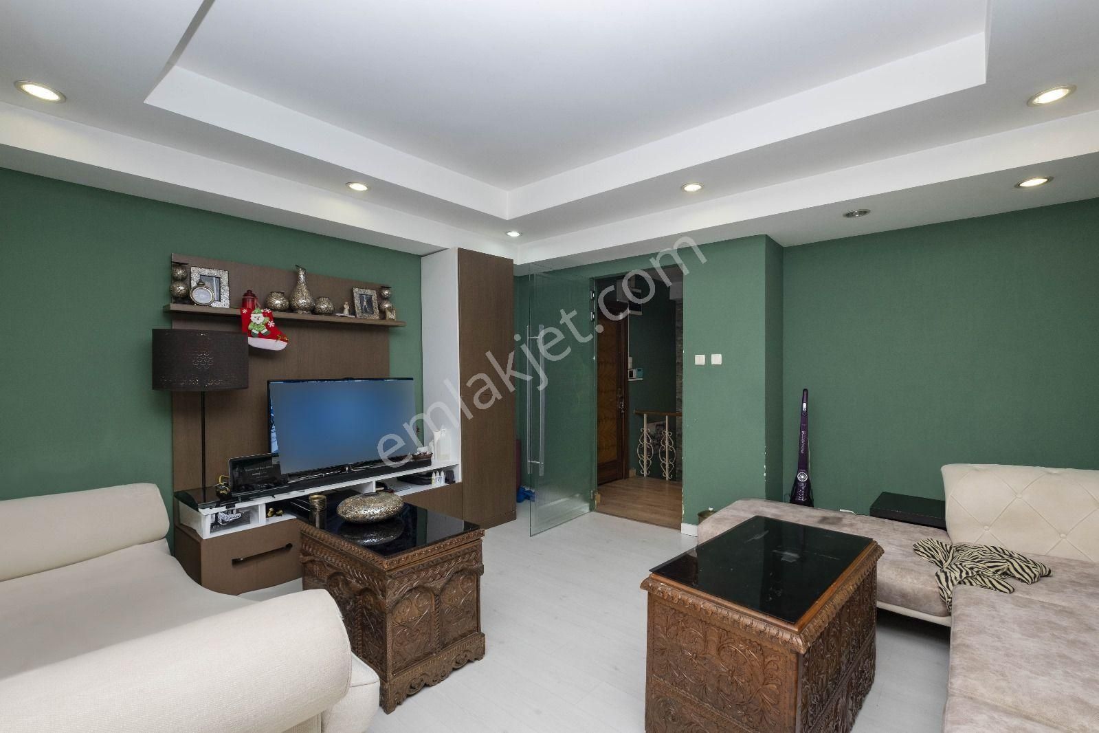 Etiler Cengiz Topel Caddesinde Nezih Apartmanda 3+1 Ters Dubleks - Görsel 7