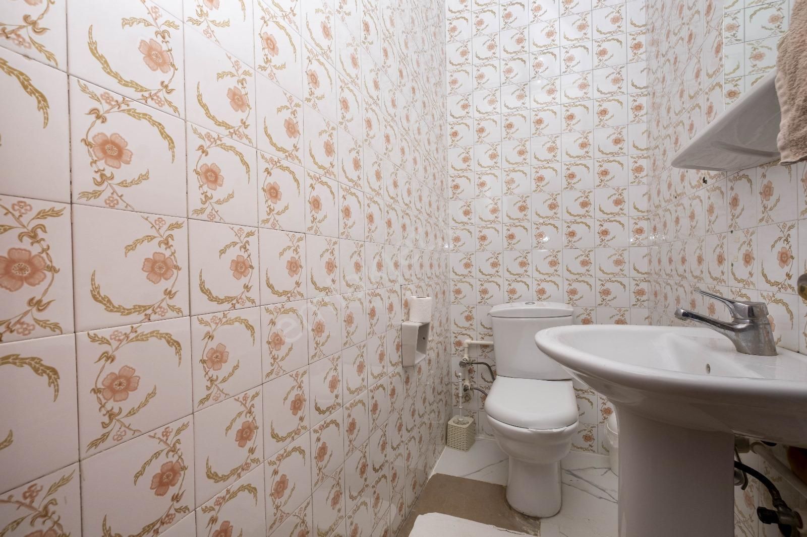 Etiler Cengiz Topel Caddesinde Nezih Apartmanda 3+1 Ters Dubleks - Görsel 27