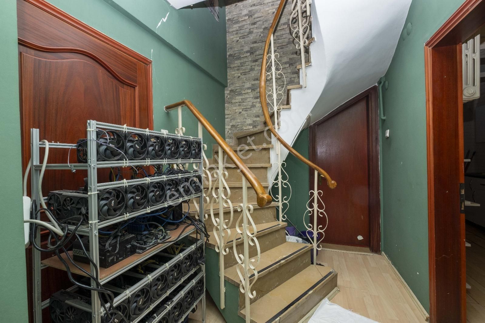 Etiler Cengiz Topel Caddesinde Nezih Apartmanda 3+1 Ters Dubleks - Görsel 28