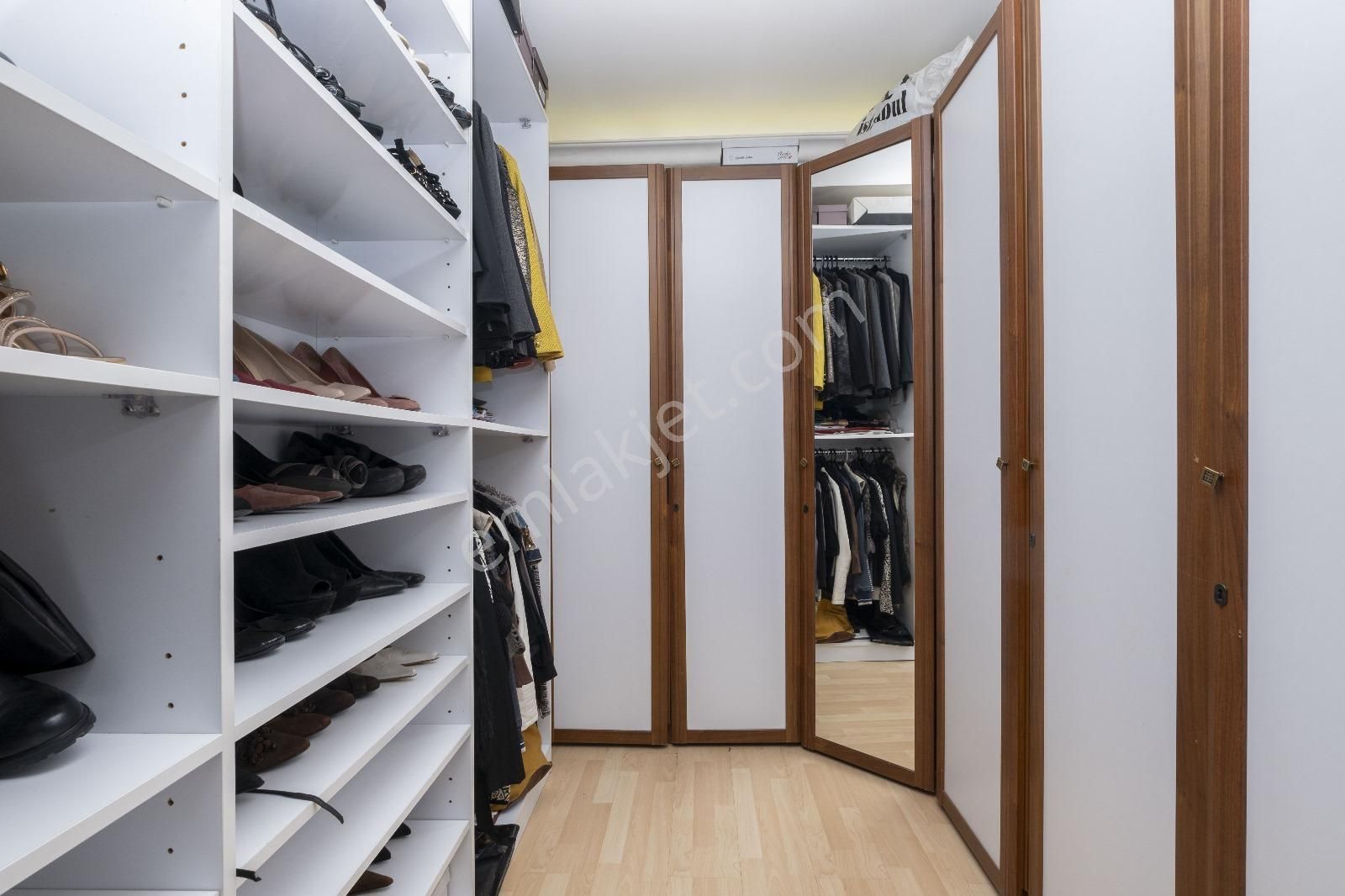 Etiler Cengiz Topel Caddesinde Nezih Apartmanda 3+1 Ters Dubleks - Görsel 25